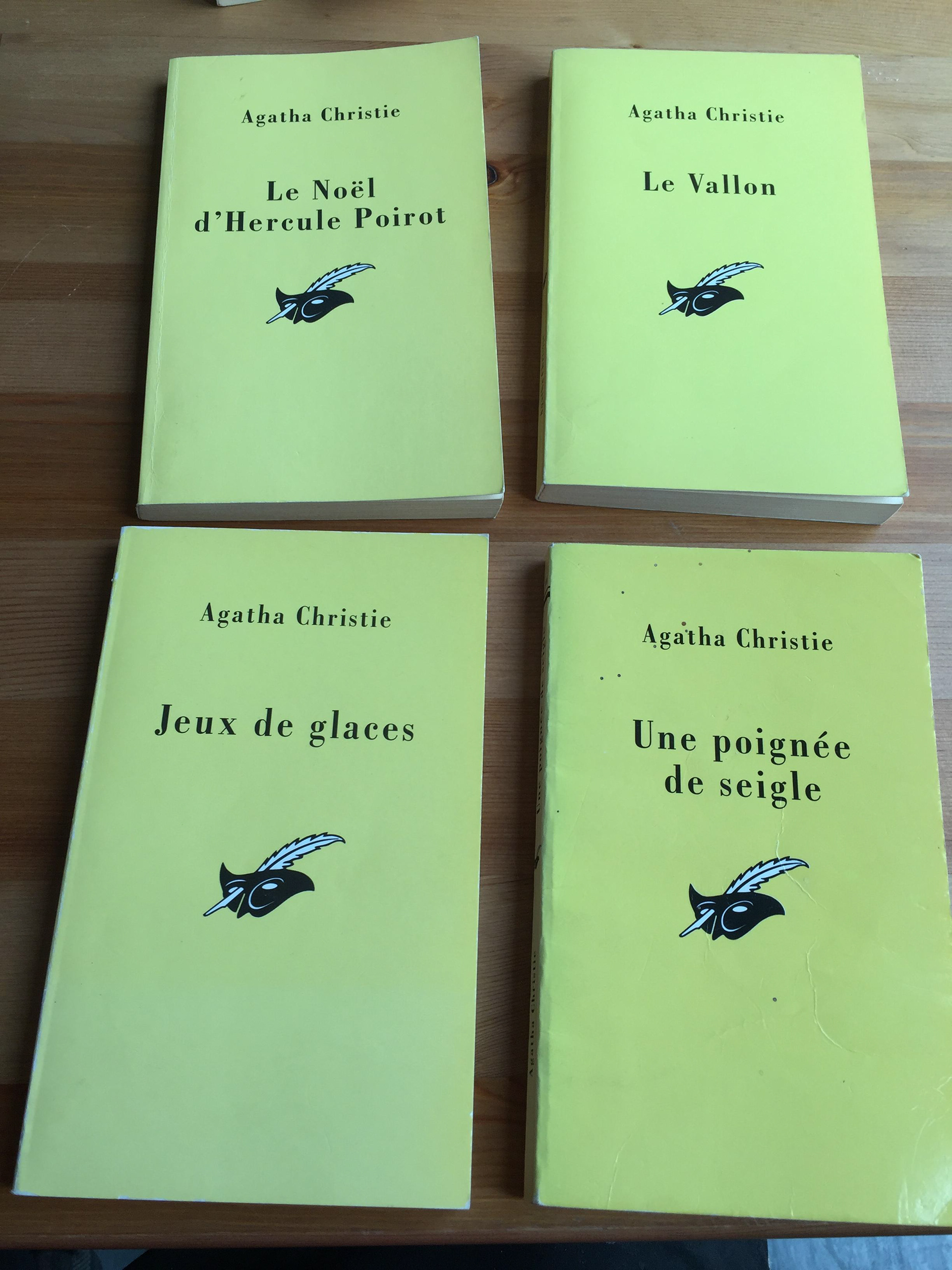 A C 2 - 4 LIVRES : PRix 8 €
