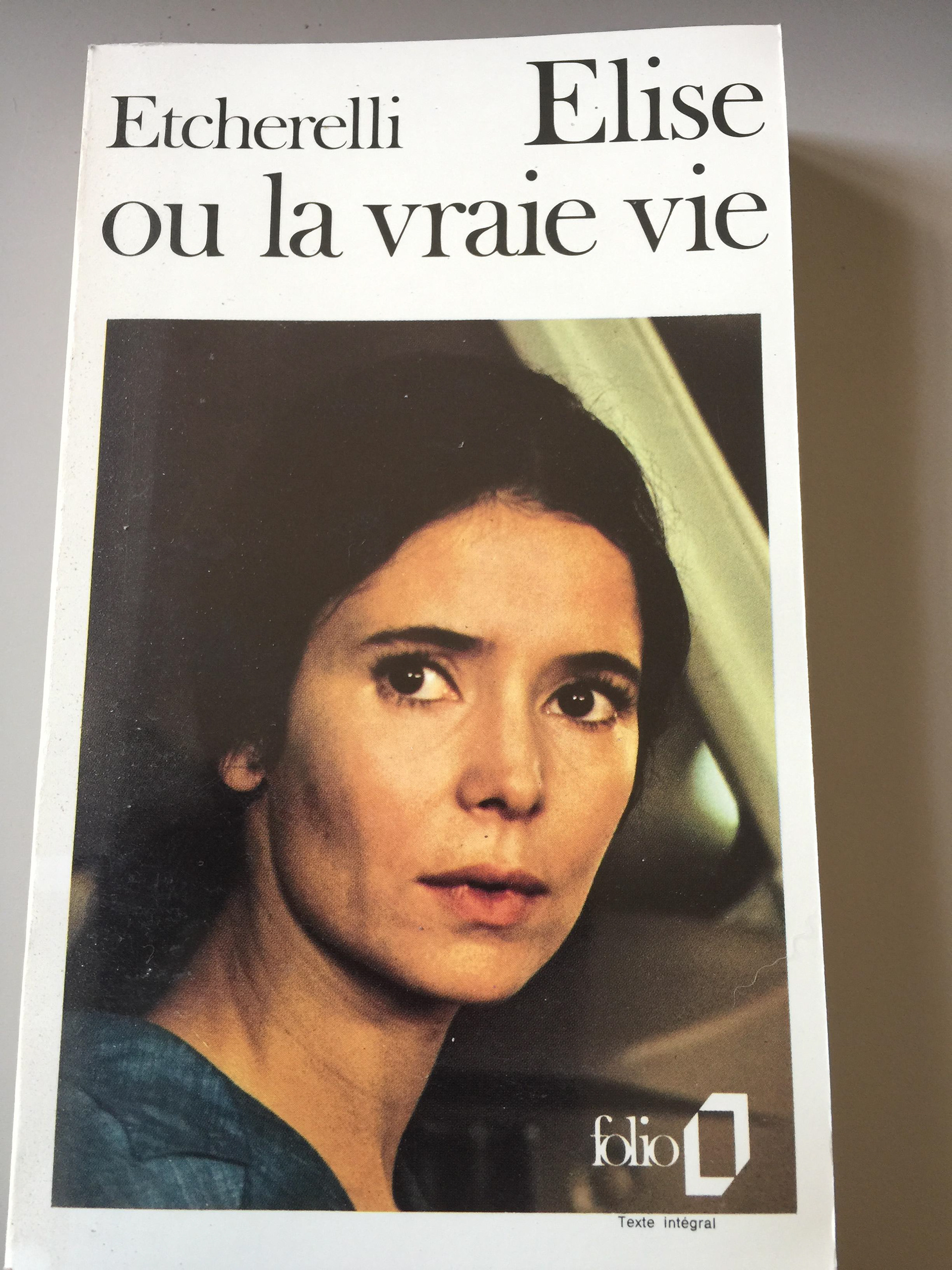 Livre 6. 3 €