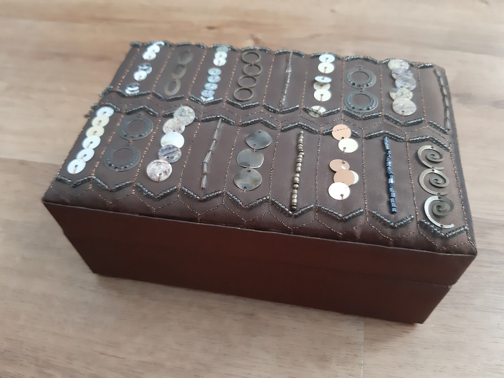 COFFRET FERMé (VOIR NR 38)
