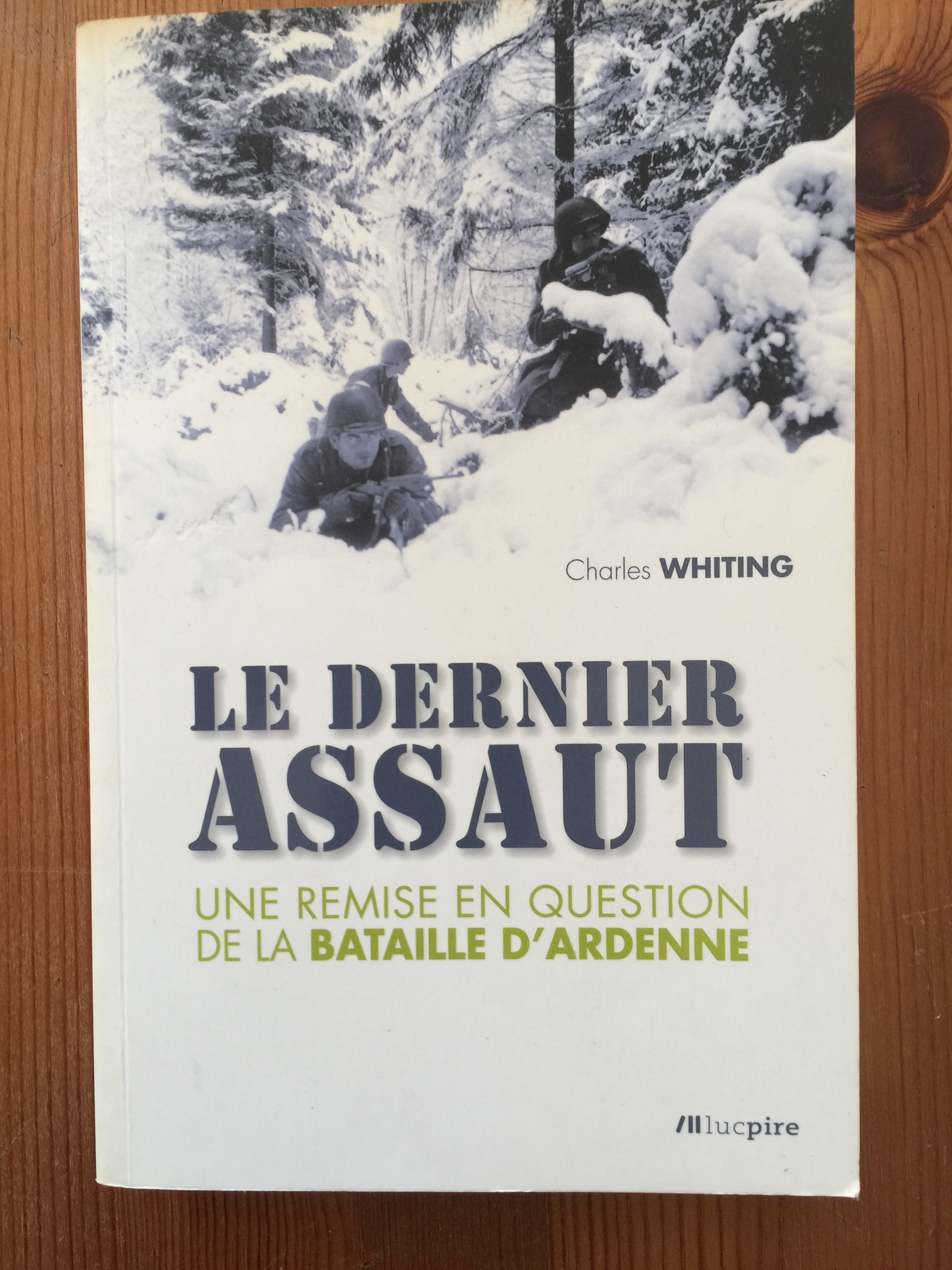 Livre réf A5. - -- 4 €