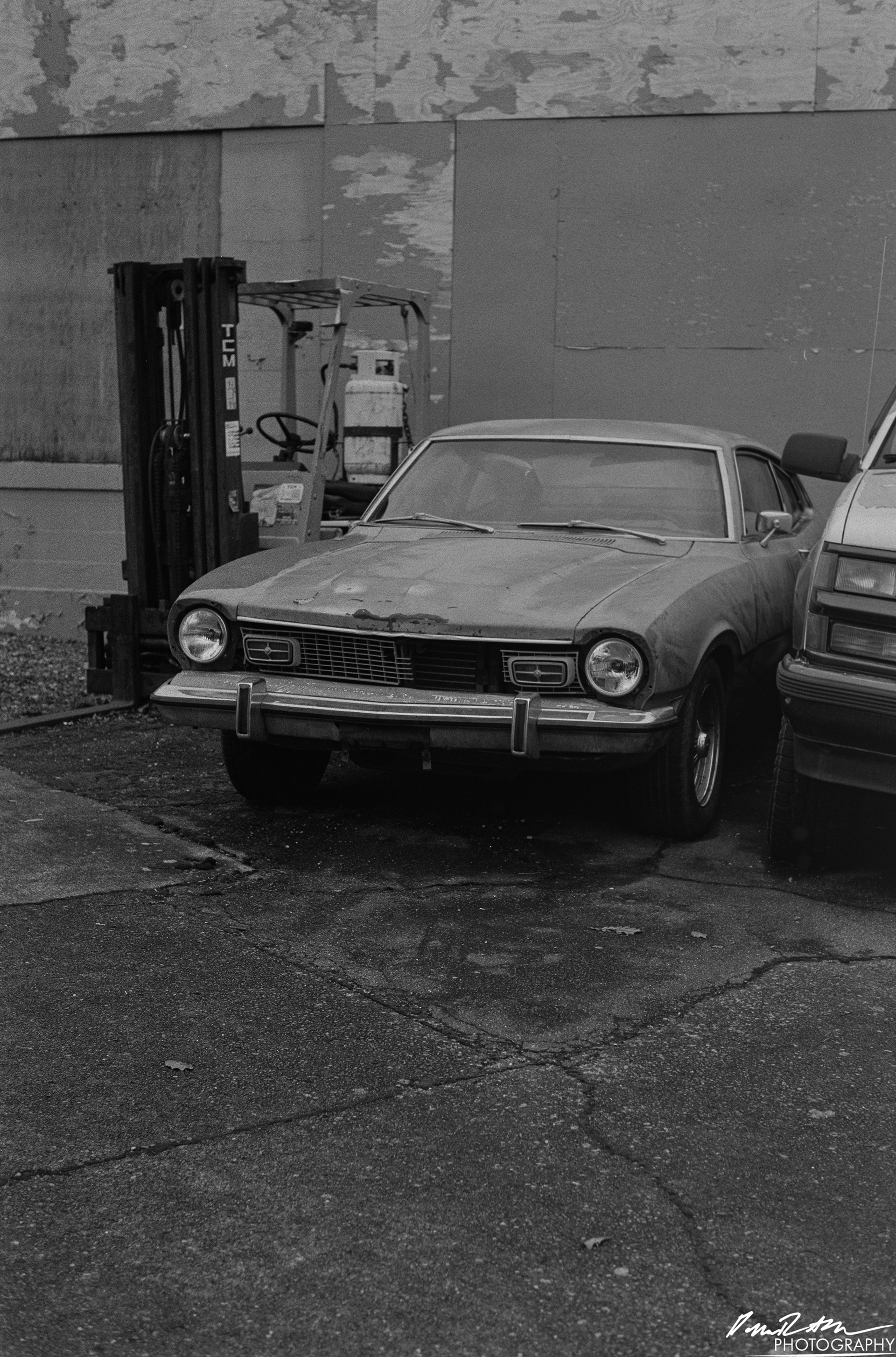 B&W HP Ilford 200 - Enumclaw WA