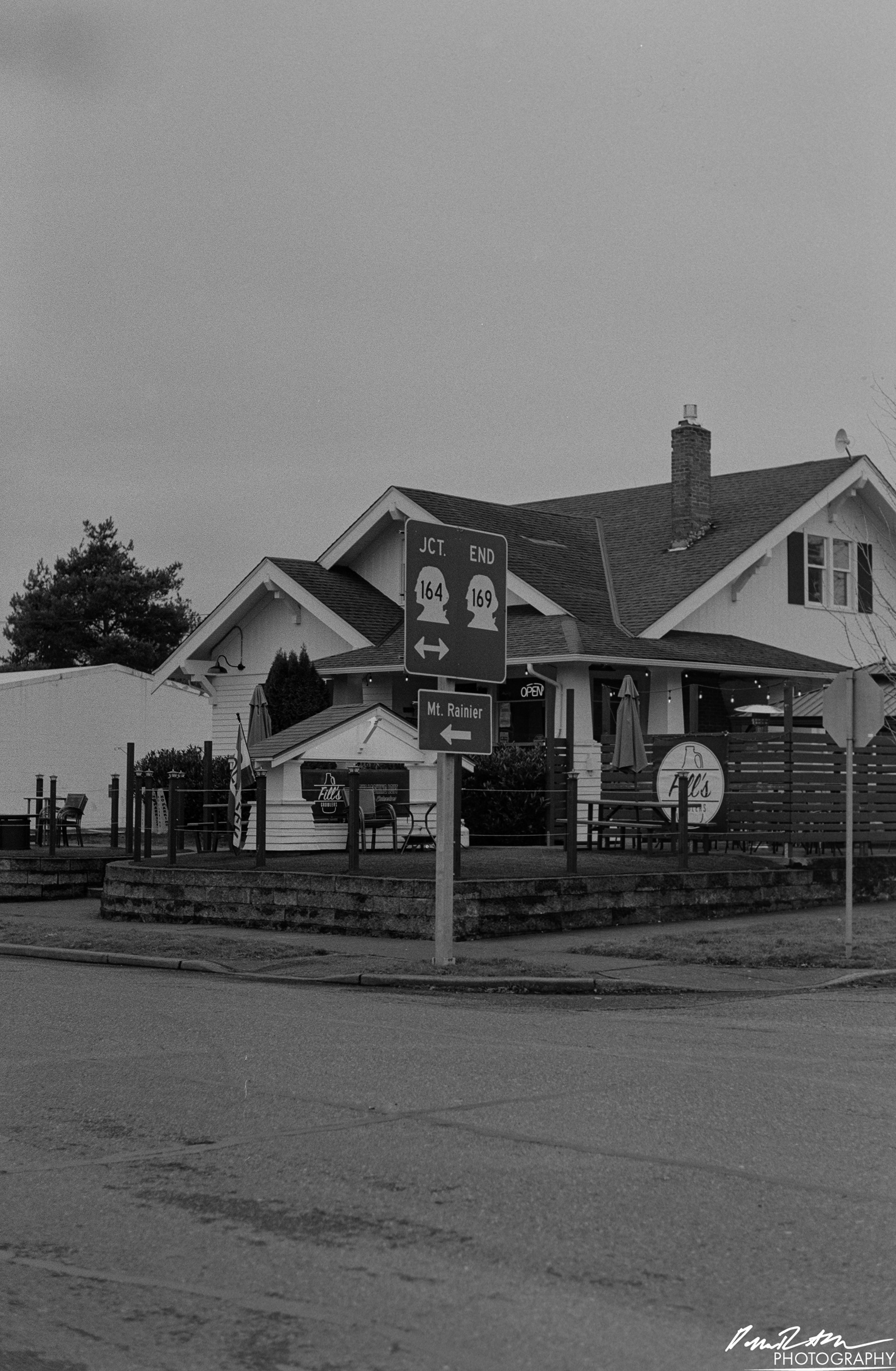 B&W HP Ilford 200 - Enumclaw WA
