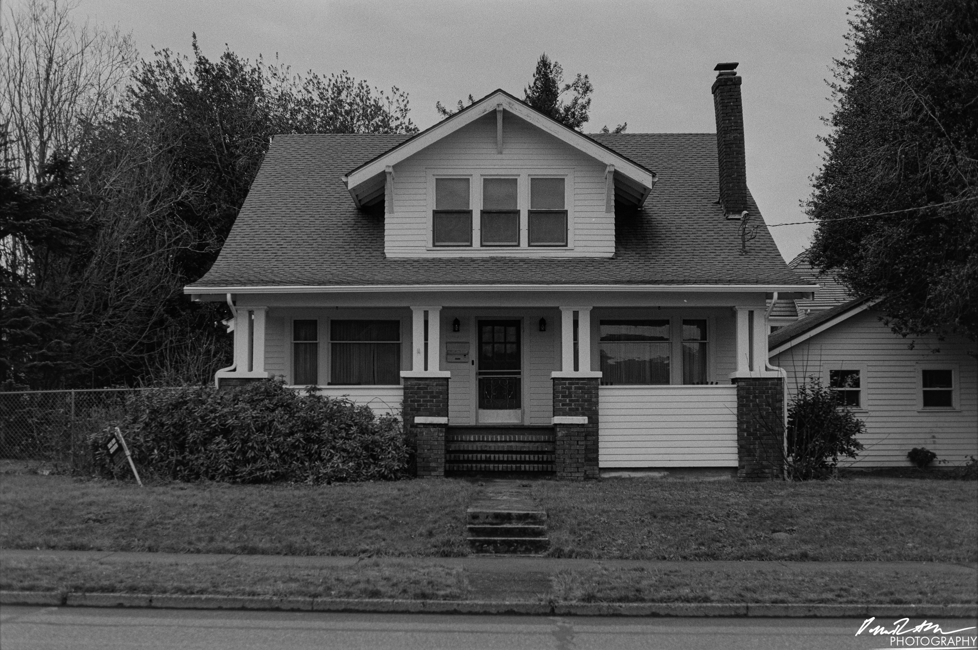 B&W HP Ilford 200 - Enumclaw WA