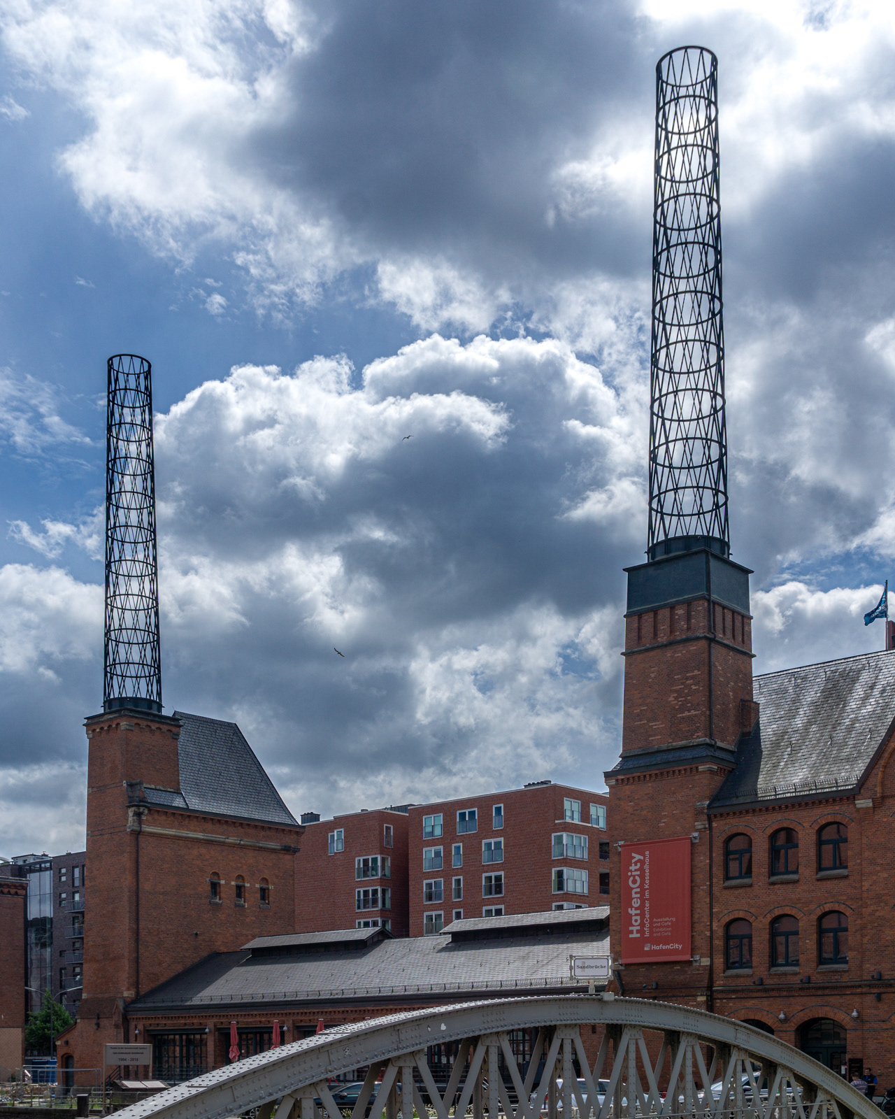 Hafen City Info Center | Settings: | iso 100 | 23mm | f/8 | 1/500 Sek. |