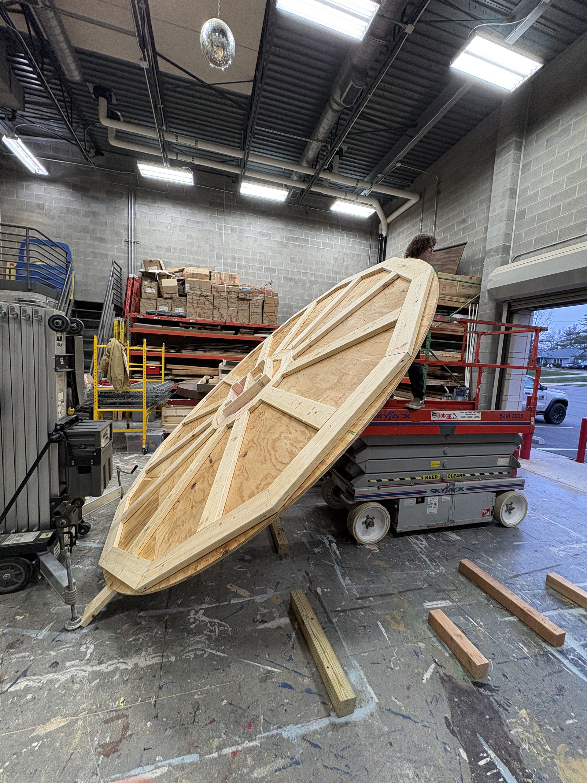 Flipping Structure for Wheel Installation