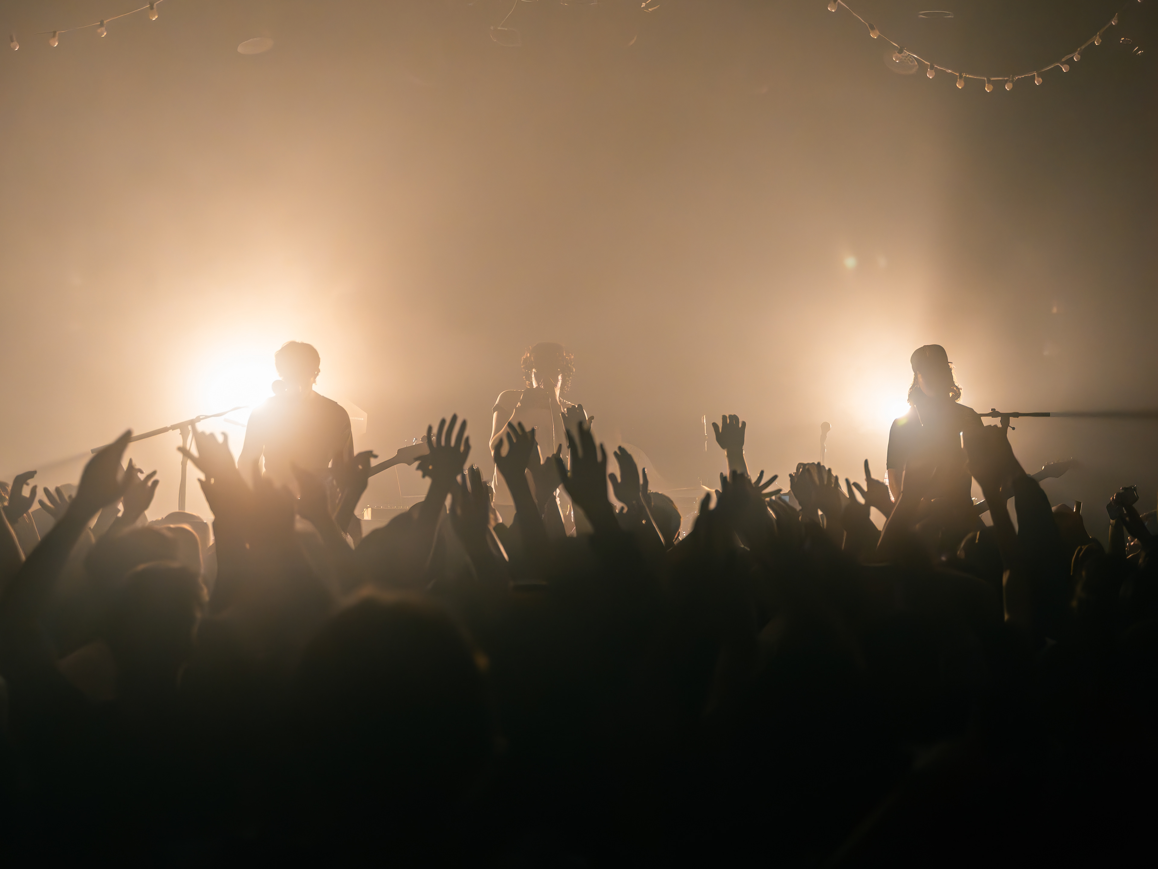 LAUNDRY DAY: Time of Your Life Tour