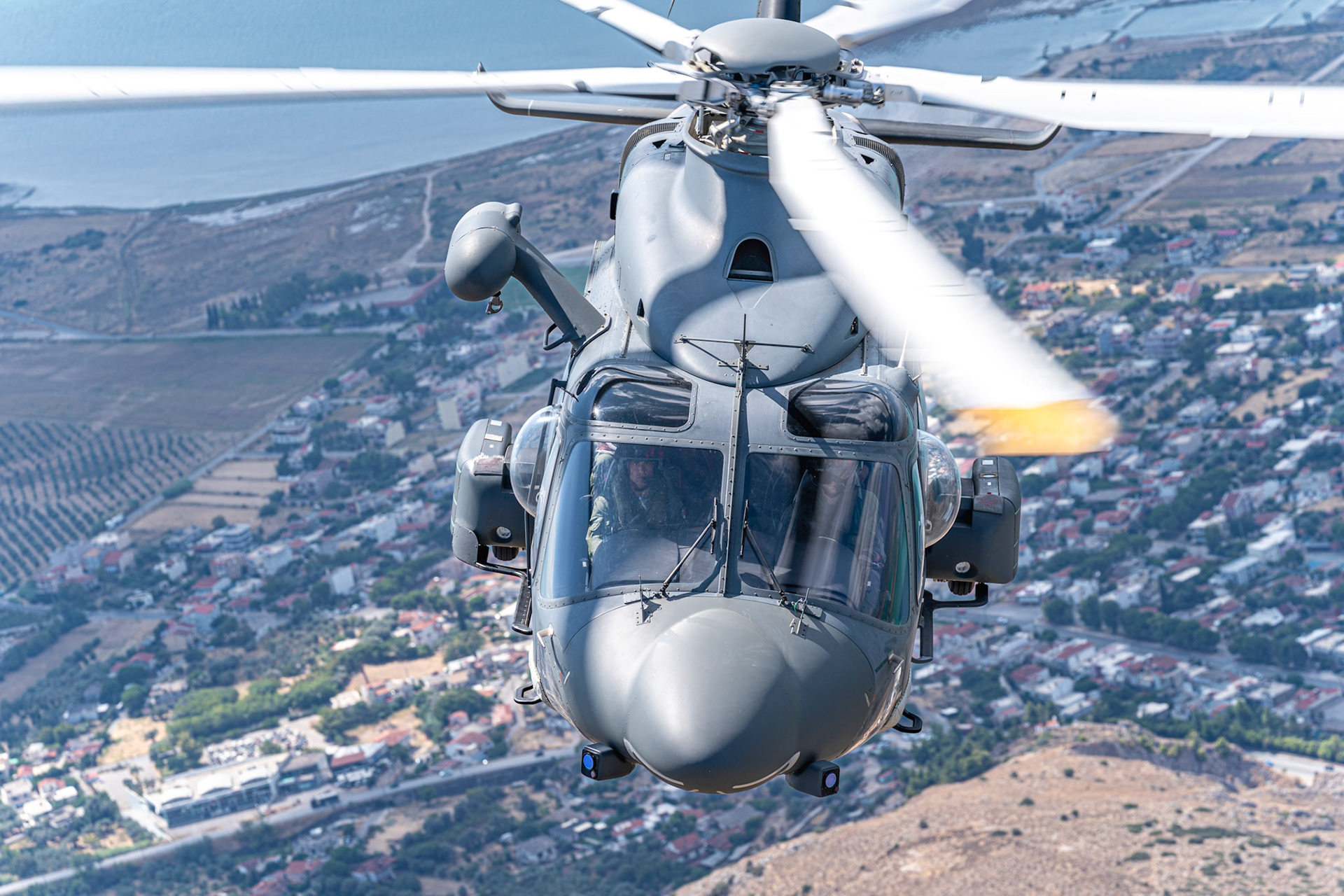 AW-139