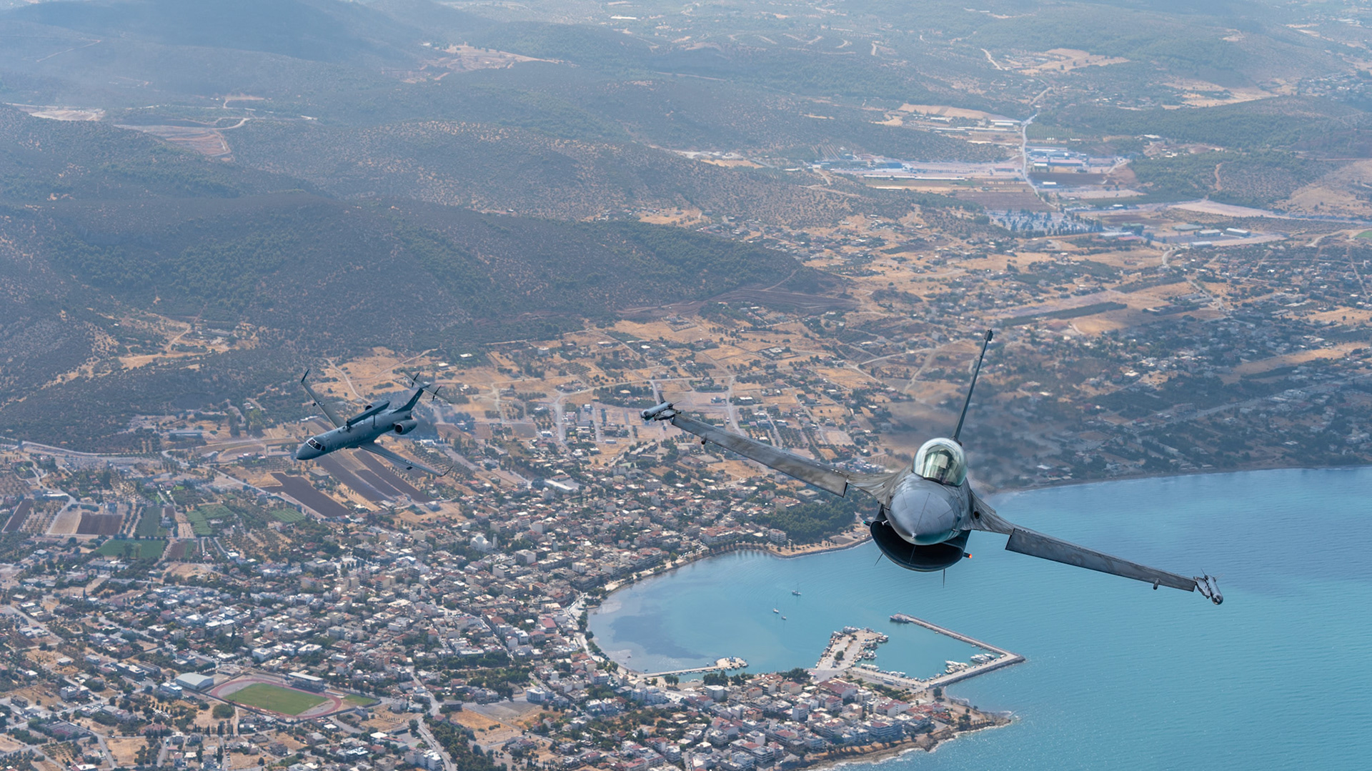 F-16C & EMB-145H