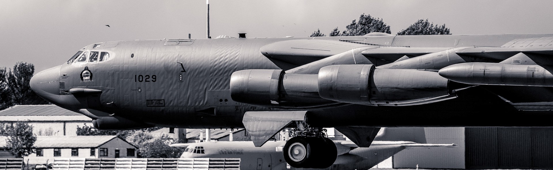 B-52 Widescreen