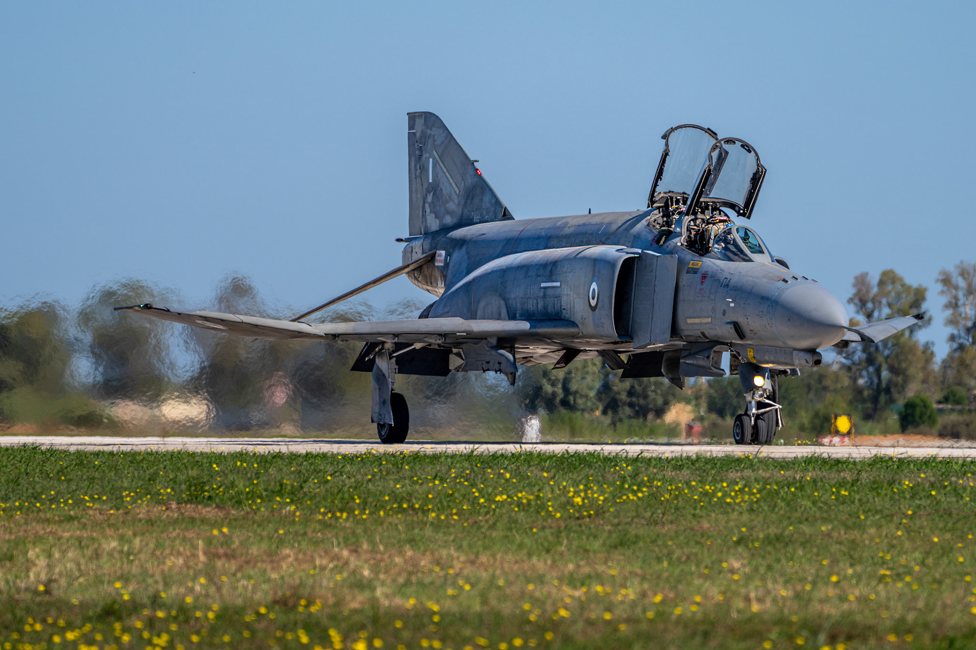 HAF F-4E