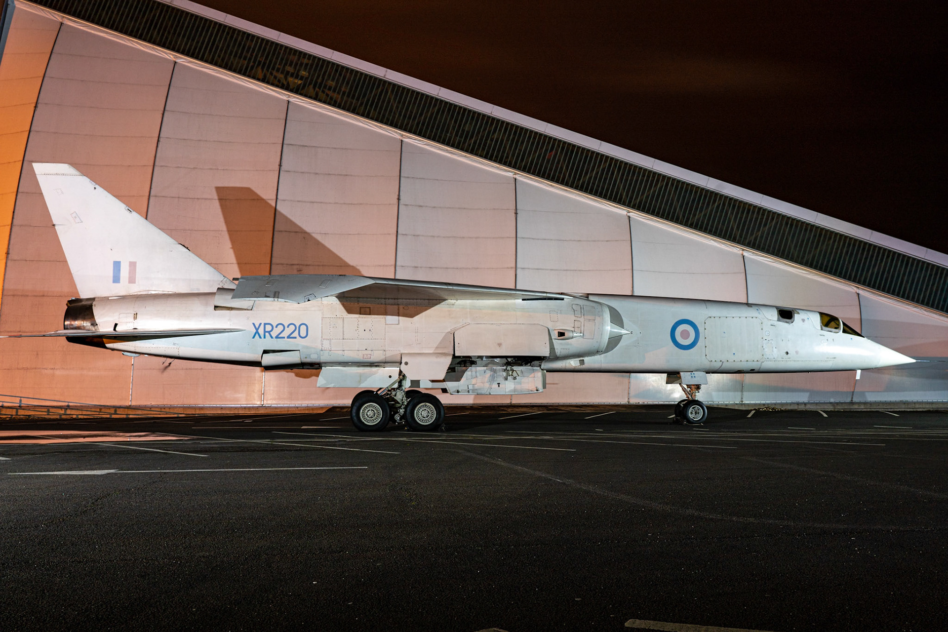 TSR-2