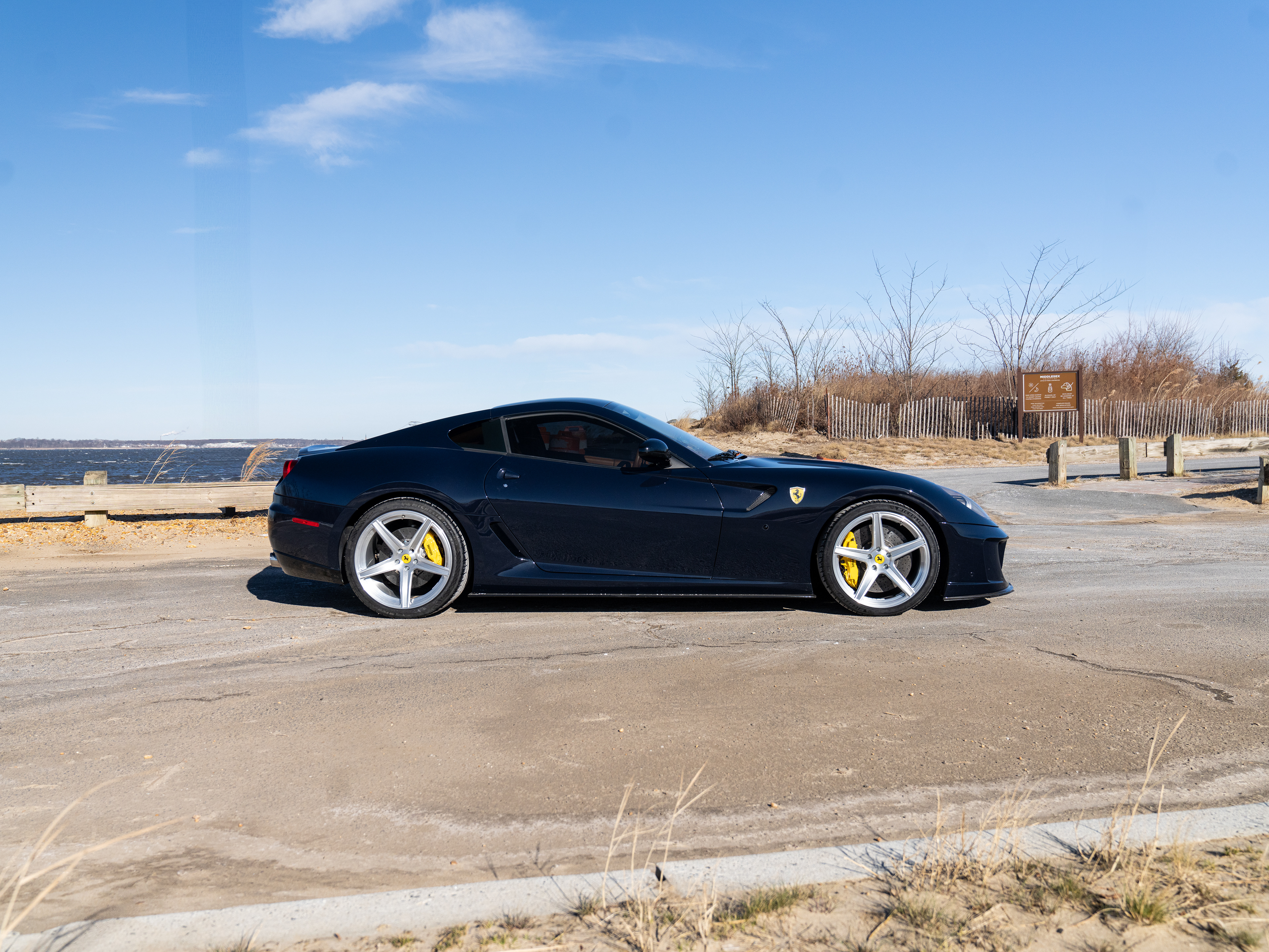 1.9.25 Ferrari 599