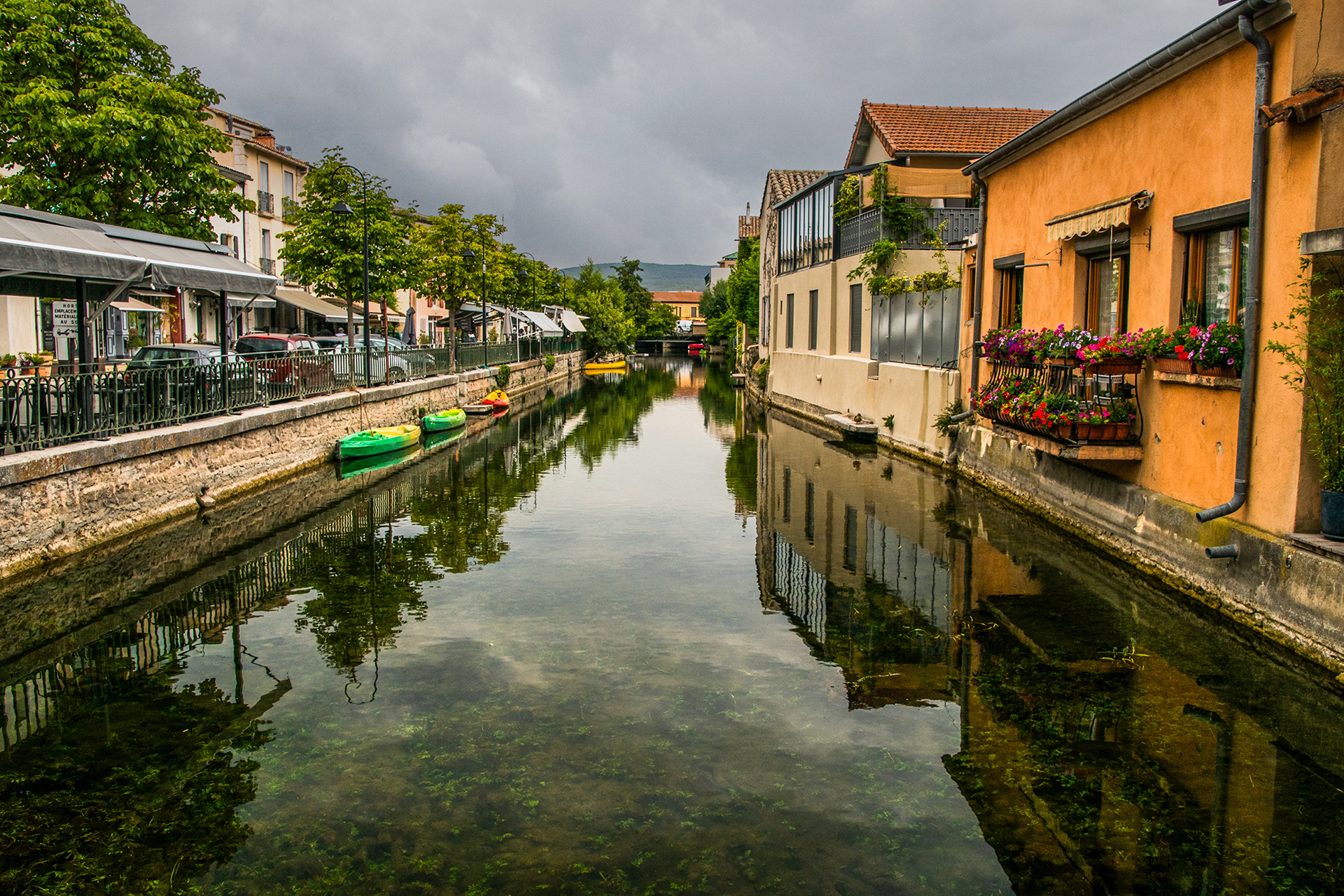 Isle sur la Sorgue - Sorgue River- fed by the biggest spring in France and the fifth biggest in the world.