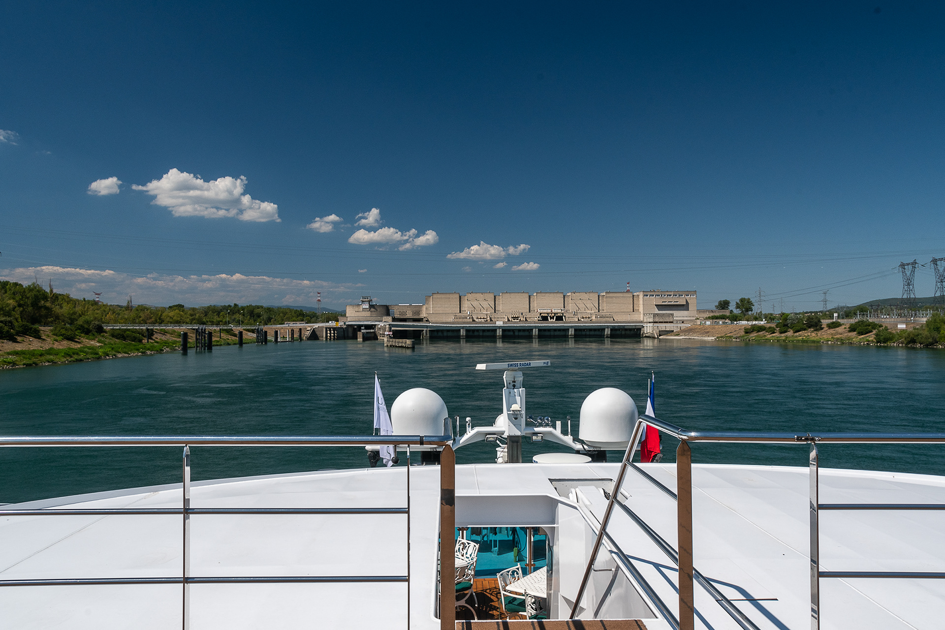 S.S. Catherine headed into Logi-Neuf Lock on the Rhône River