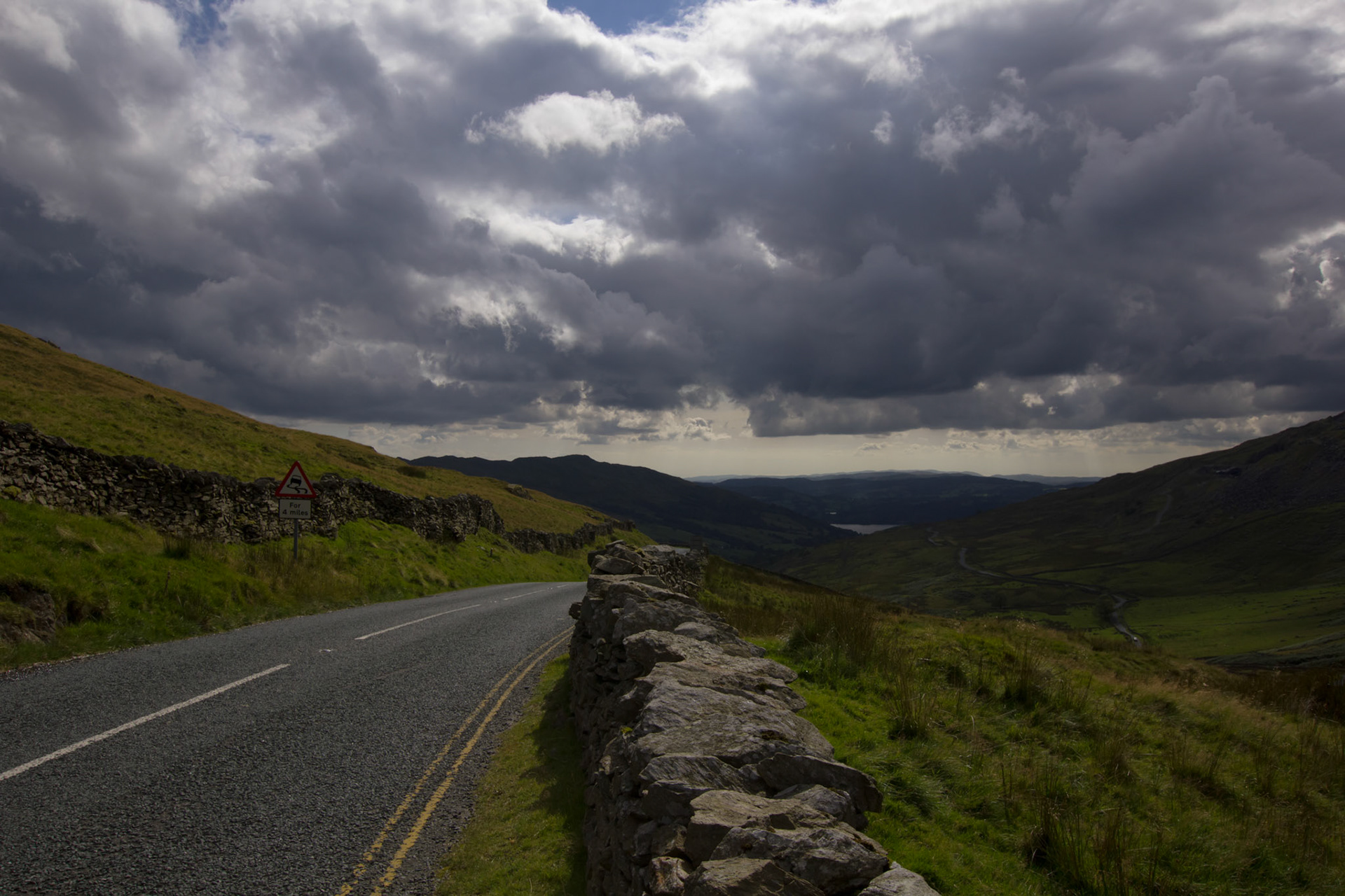 Kirkstone Pass looking towards Ambleside, 2015