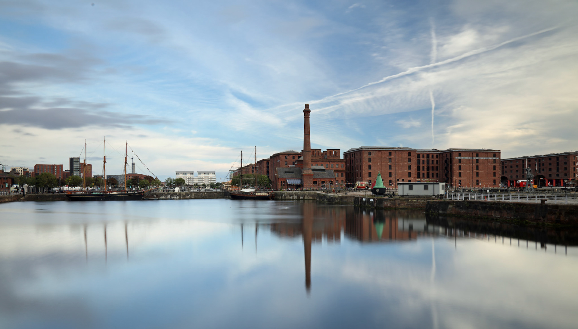 Pump House and Albert  Dock, 2017