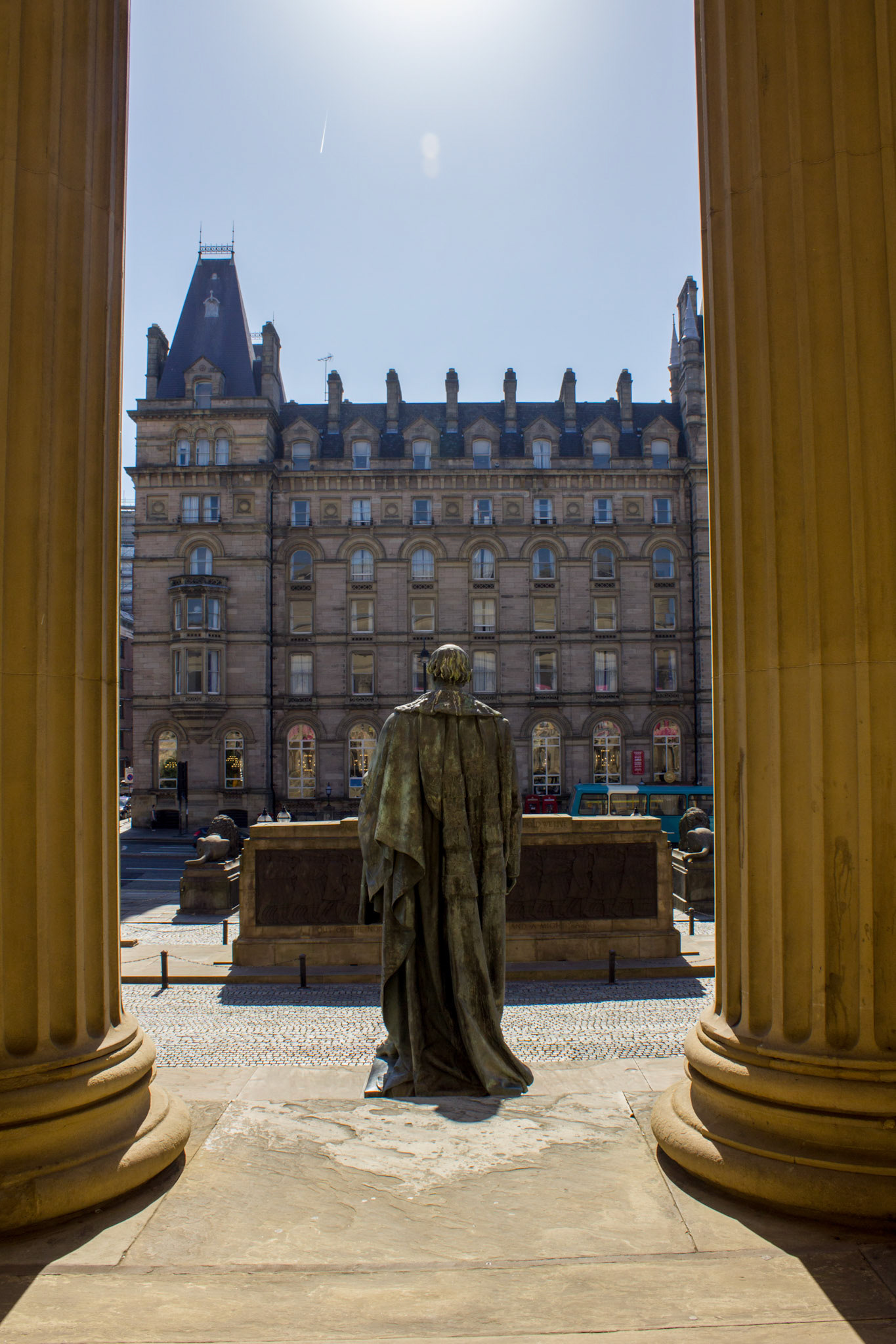 Looking at hte North Western Hotel, 2018