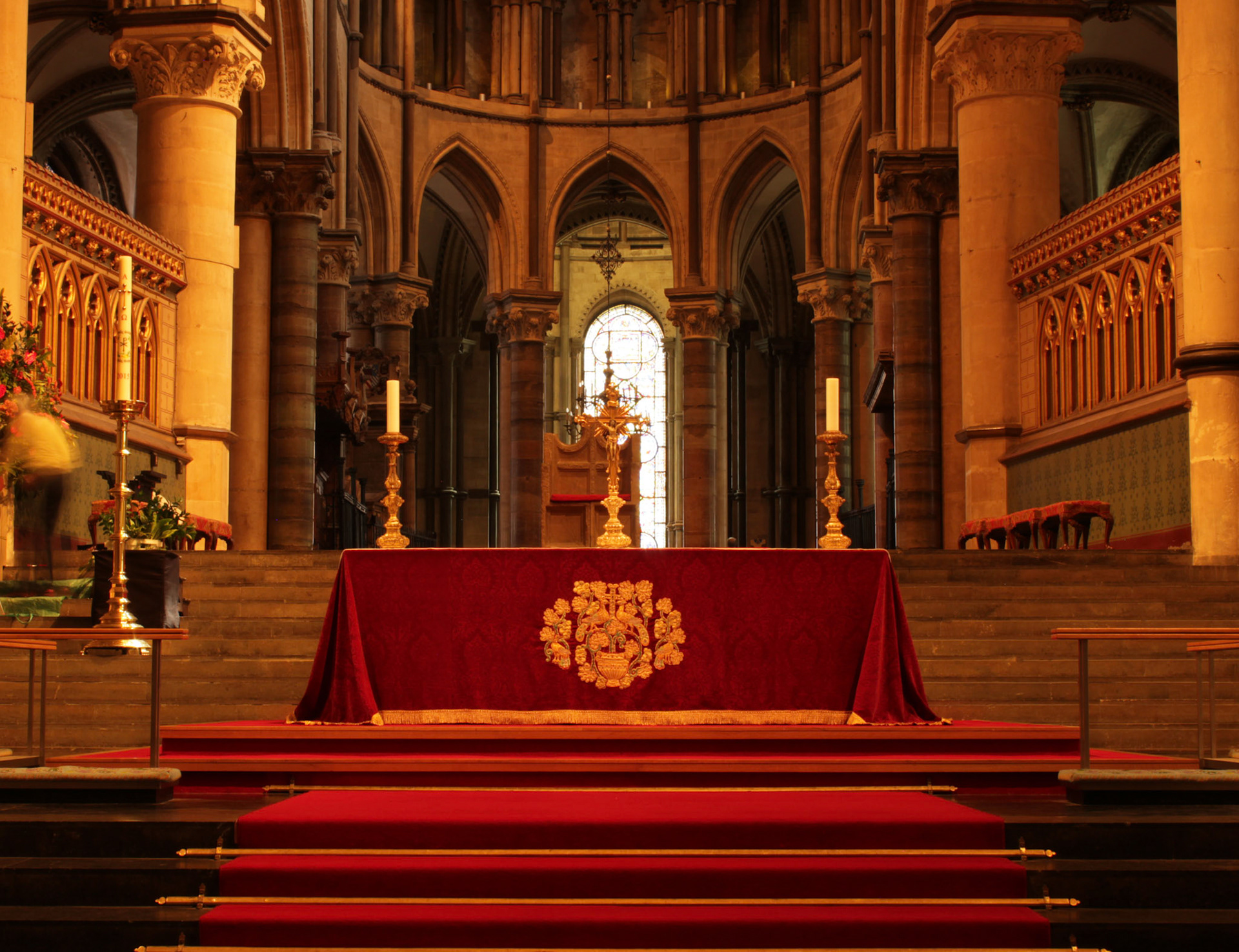 High altar, Canterbury cathedral, 2015