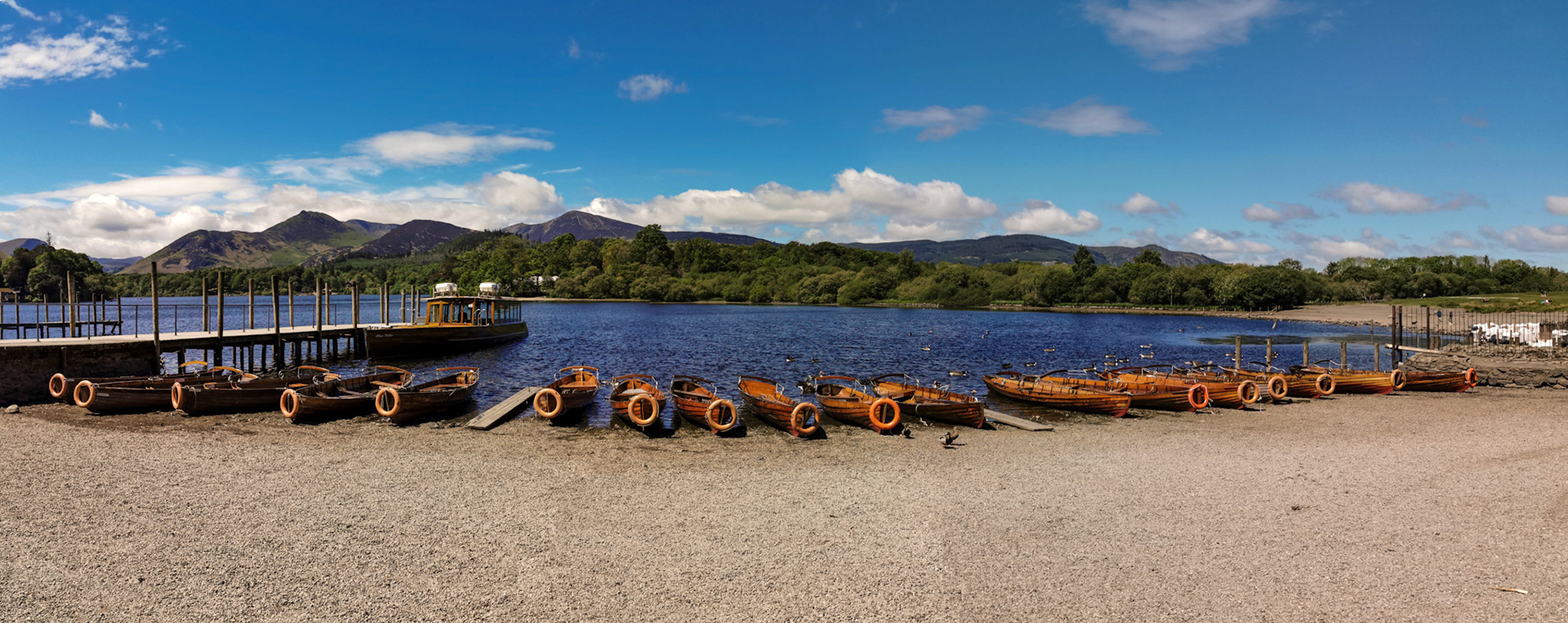 Derwentwater jetty panorama