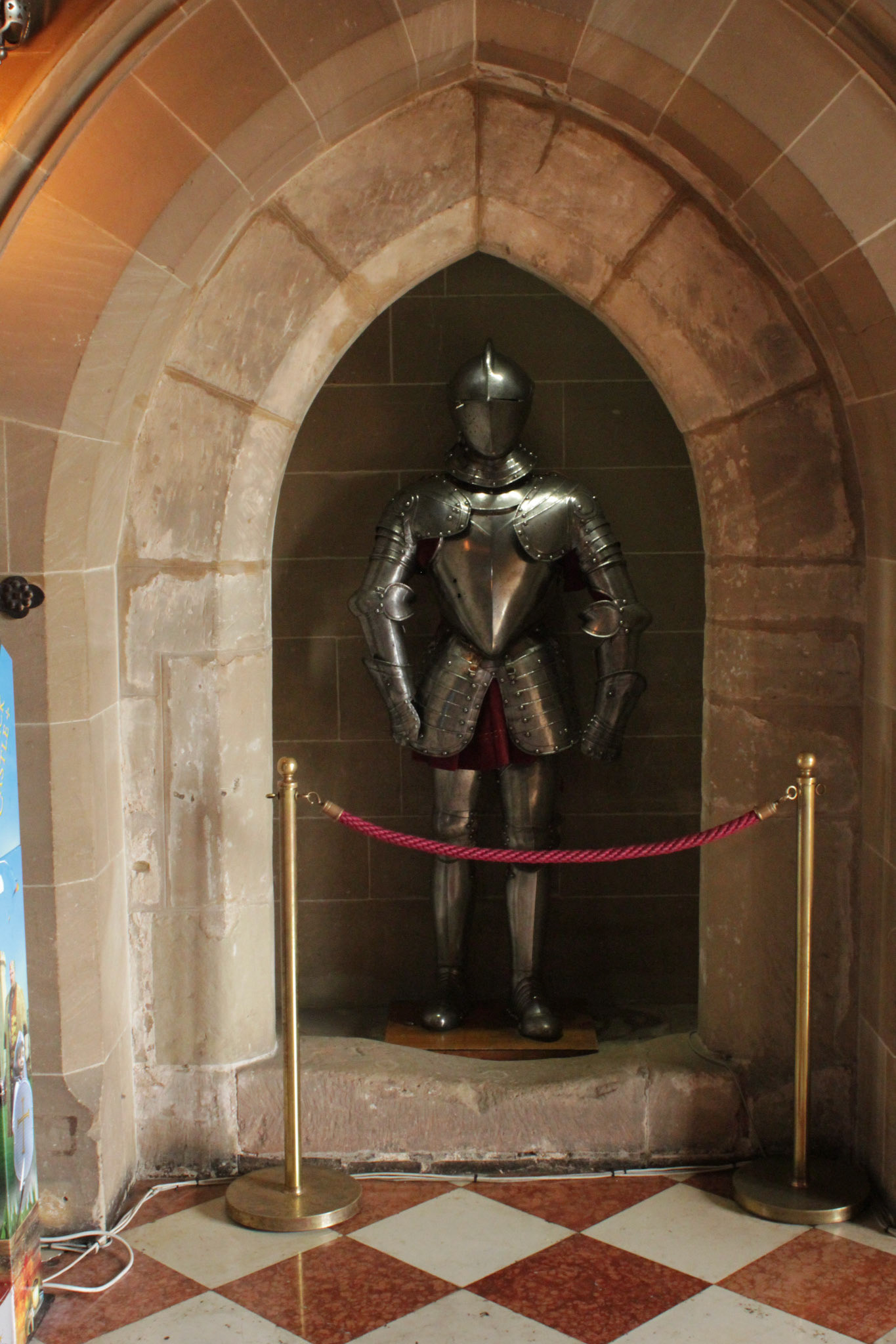 Suit of armour, Warwick Castle, 2015