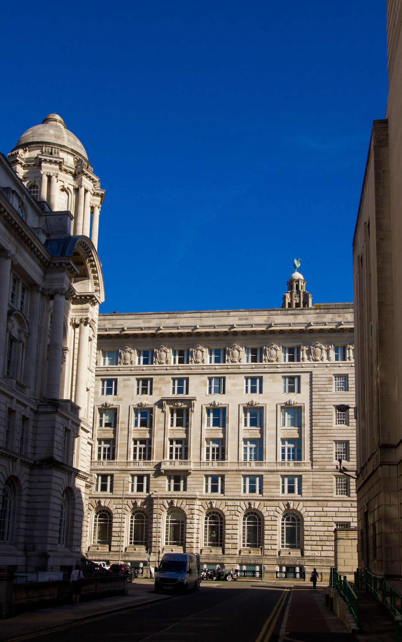 Liver Bird over the Cunard Building, 2018