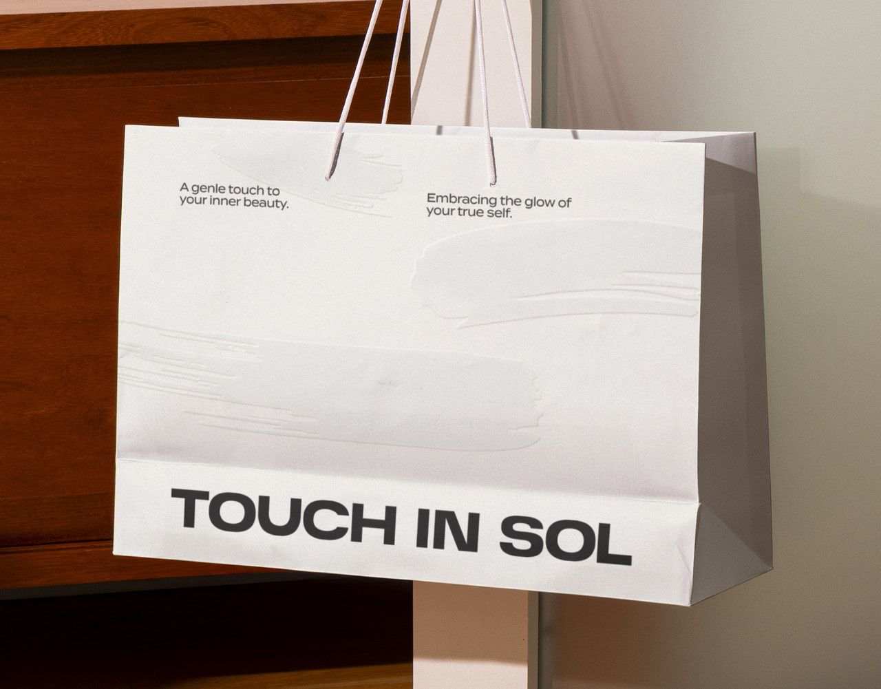 Touch in Sol 리브랜딩 쇼핑백