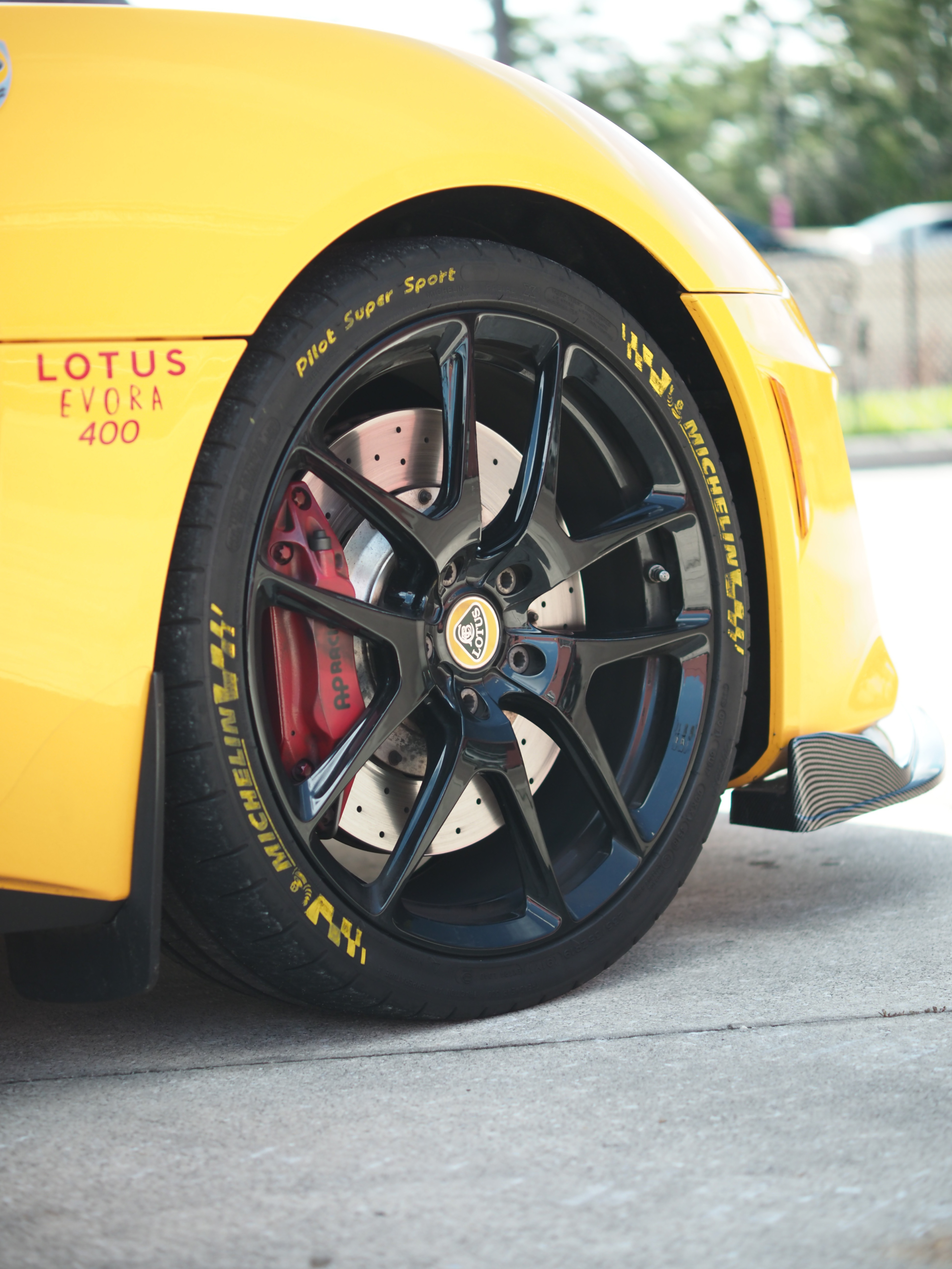 Evora 400.