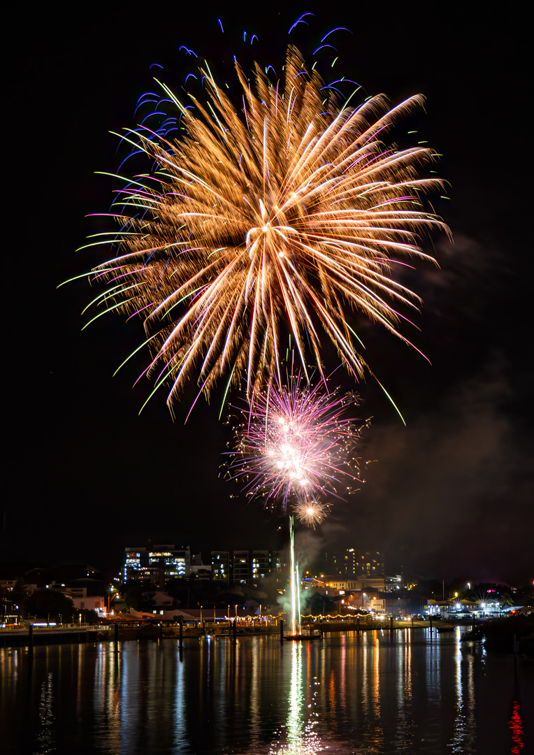 Gladstone Harbour Festival, 2025 Friday Night Firerworks