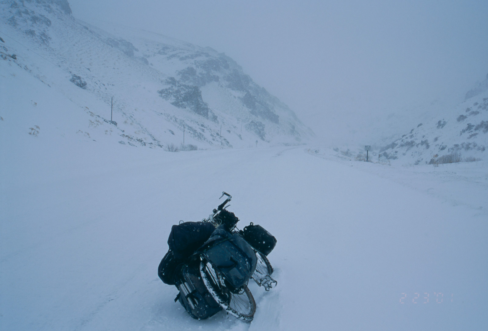 トルコ東部　吹雪の峠