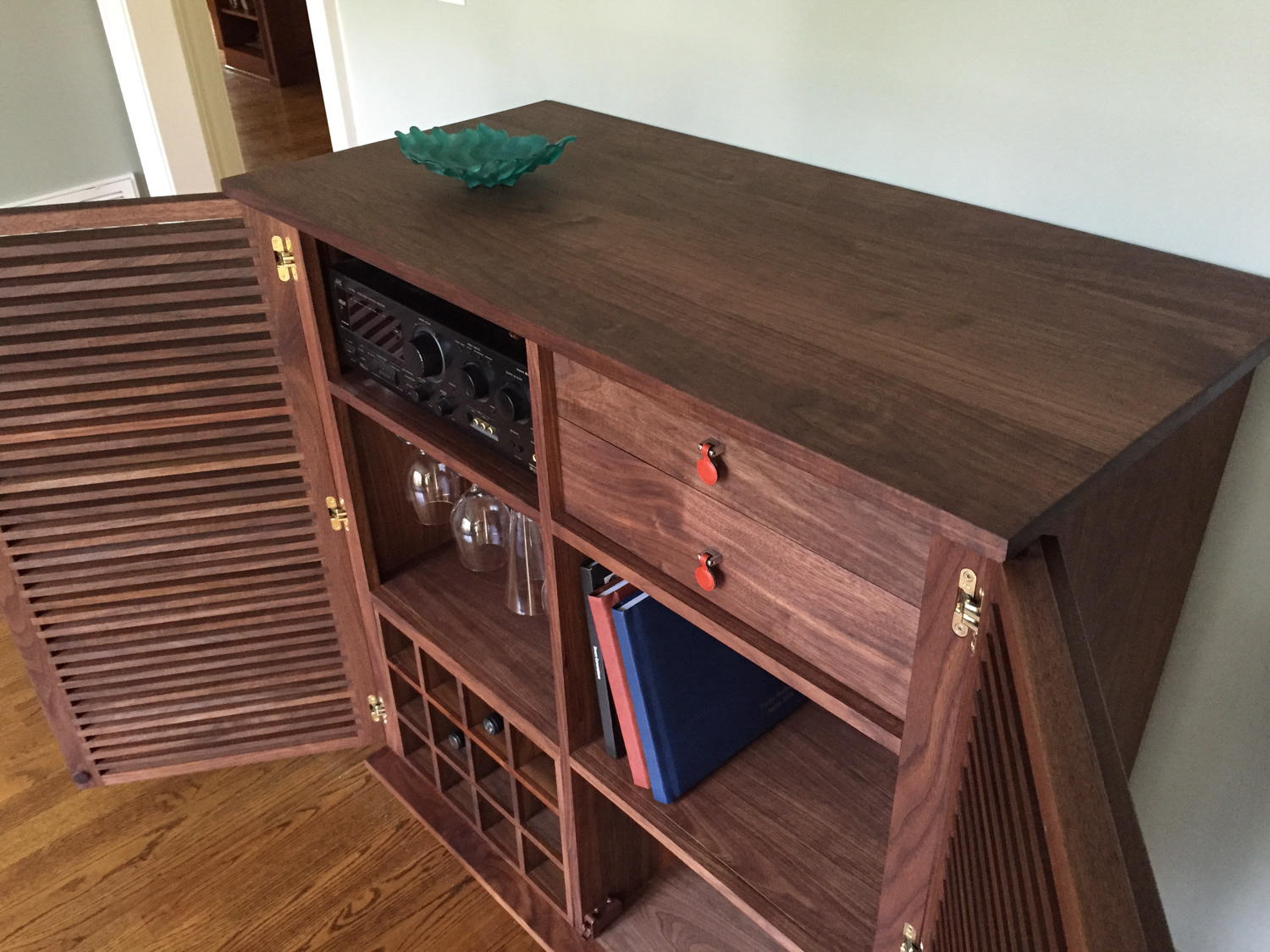 Chrome/Leather Drawer Pulls, Soss Hidden Hinges