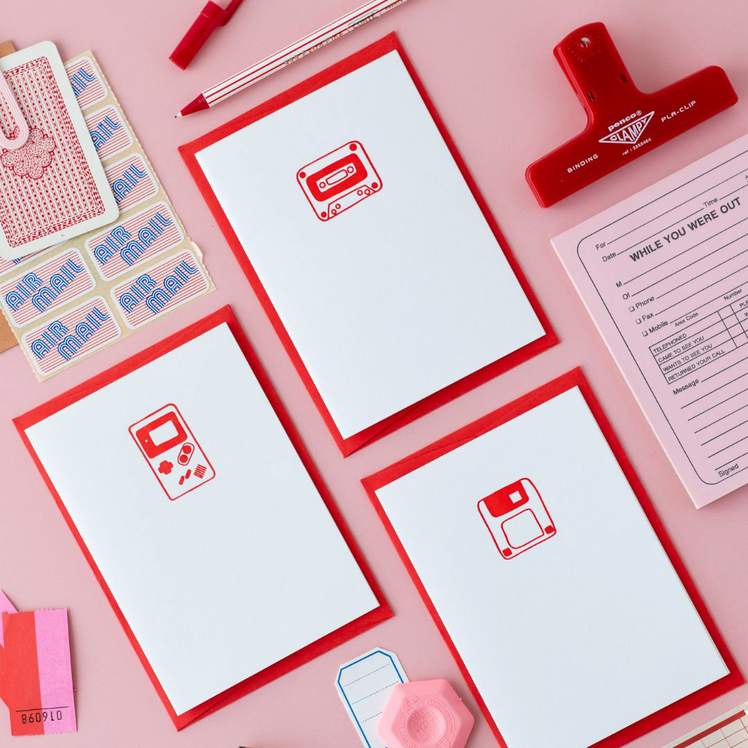 Retro Tech: Cassette, Gameboy Save Disc