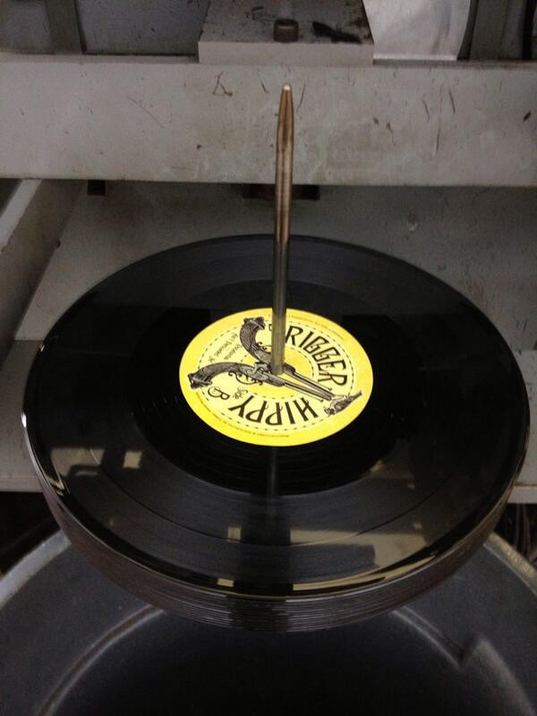 Vinyl pressing of unique center label