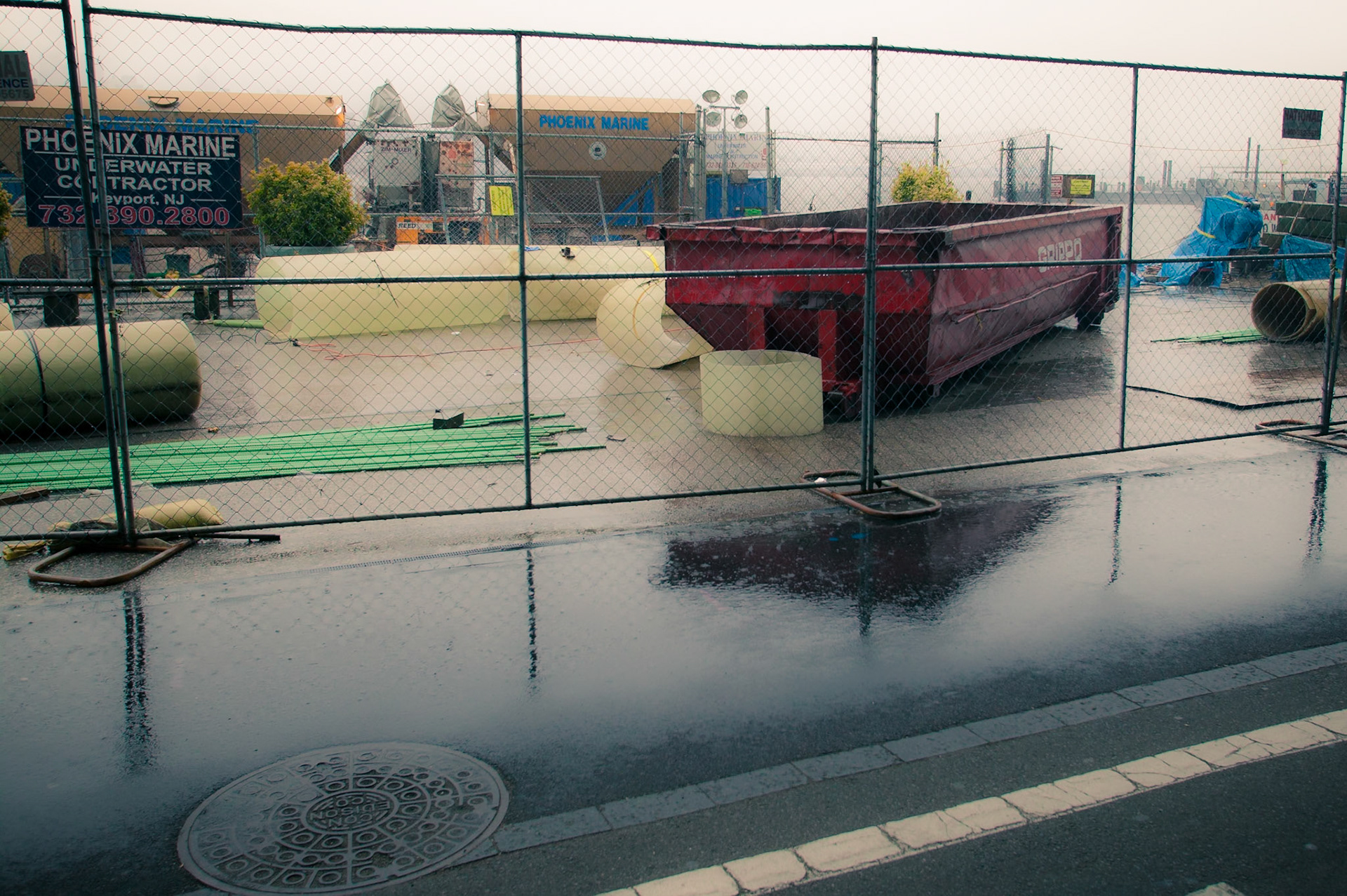 East River Construction Site, April 6, 2009