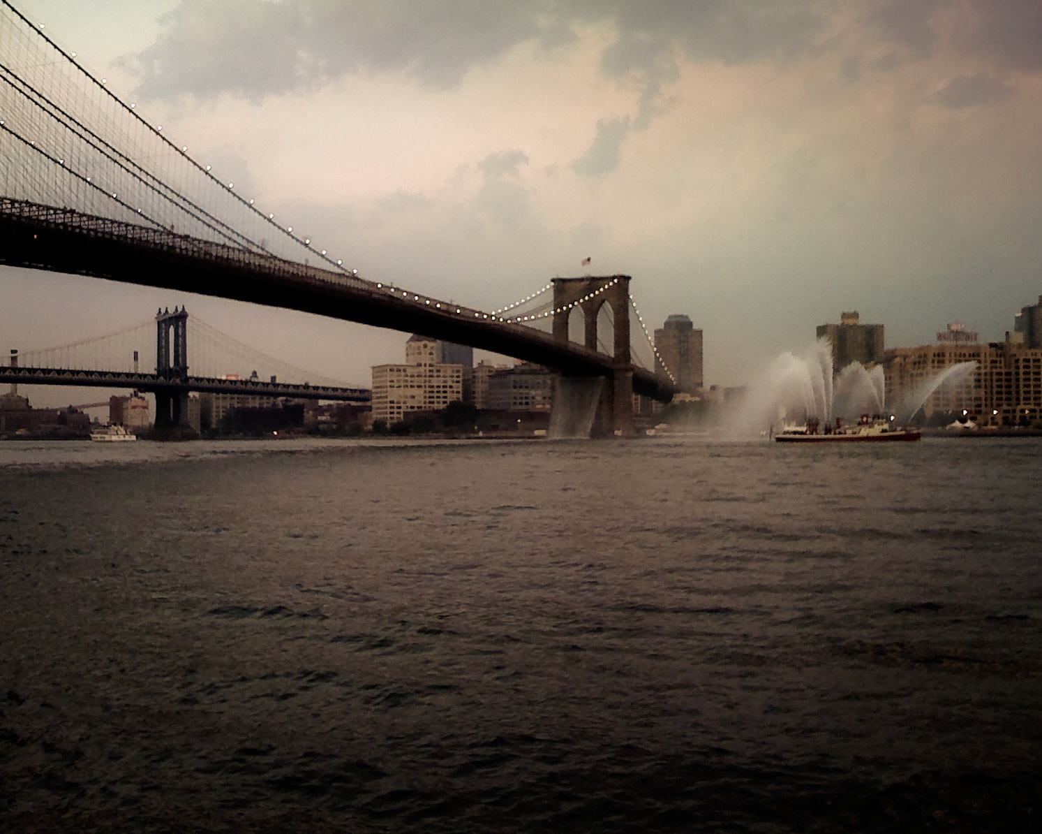 Bridges &amp; Fireboat, July, 2008