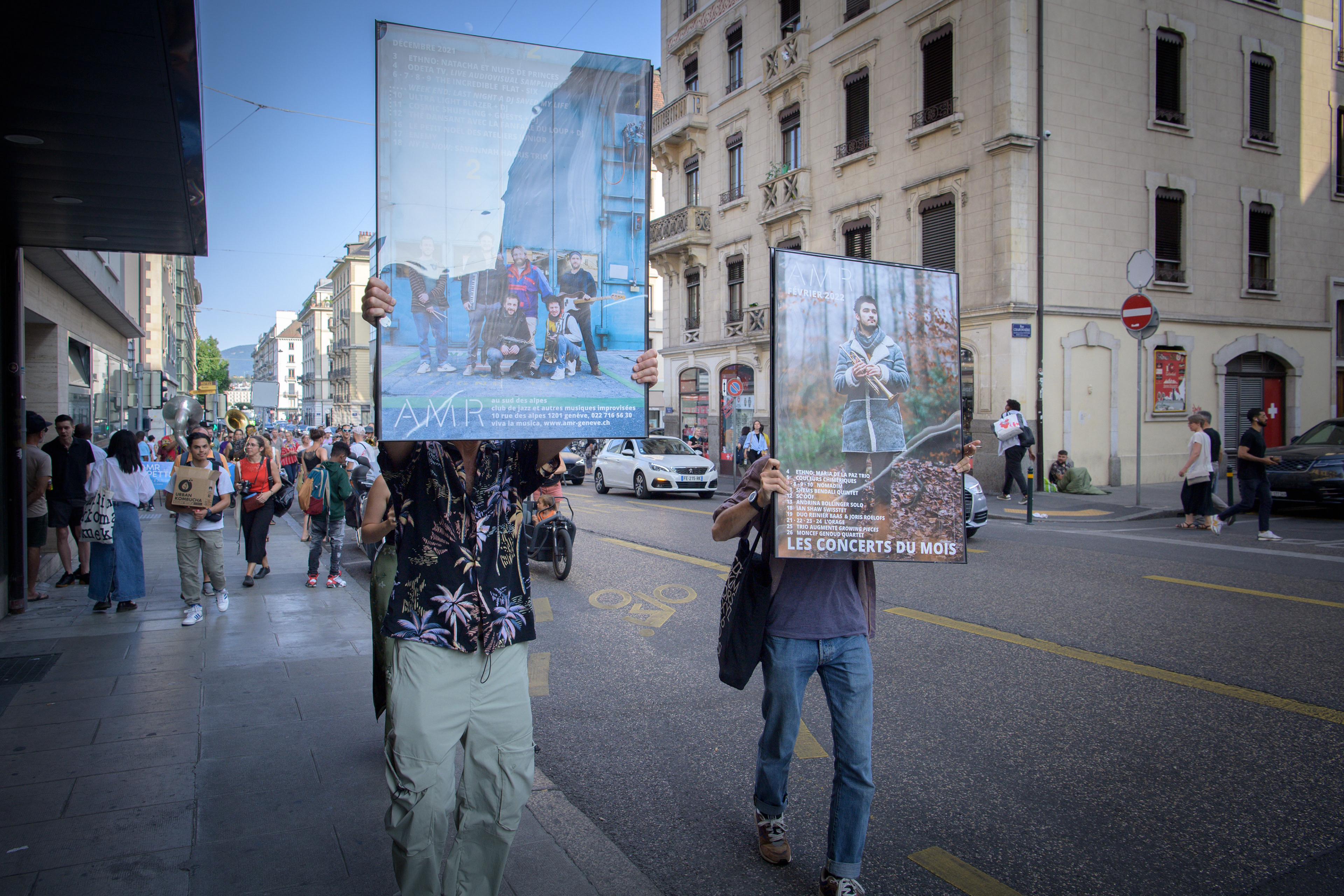 CORTEGE POUR L’OUVERTURE DU 40e FESTIVAL « L’AMR AUX CROPETTES » - TRIBUNE DE GENEVE - JUIN 2023