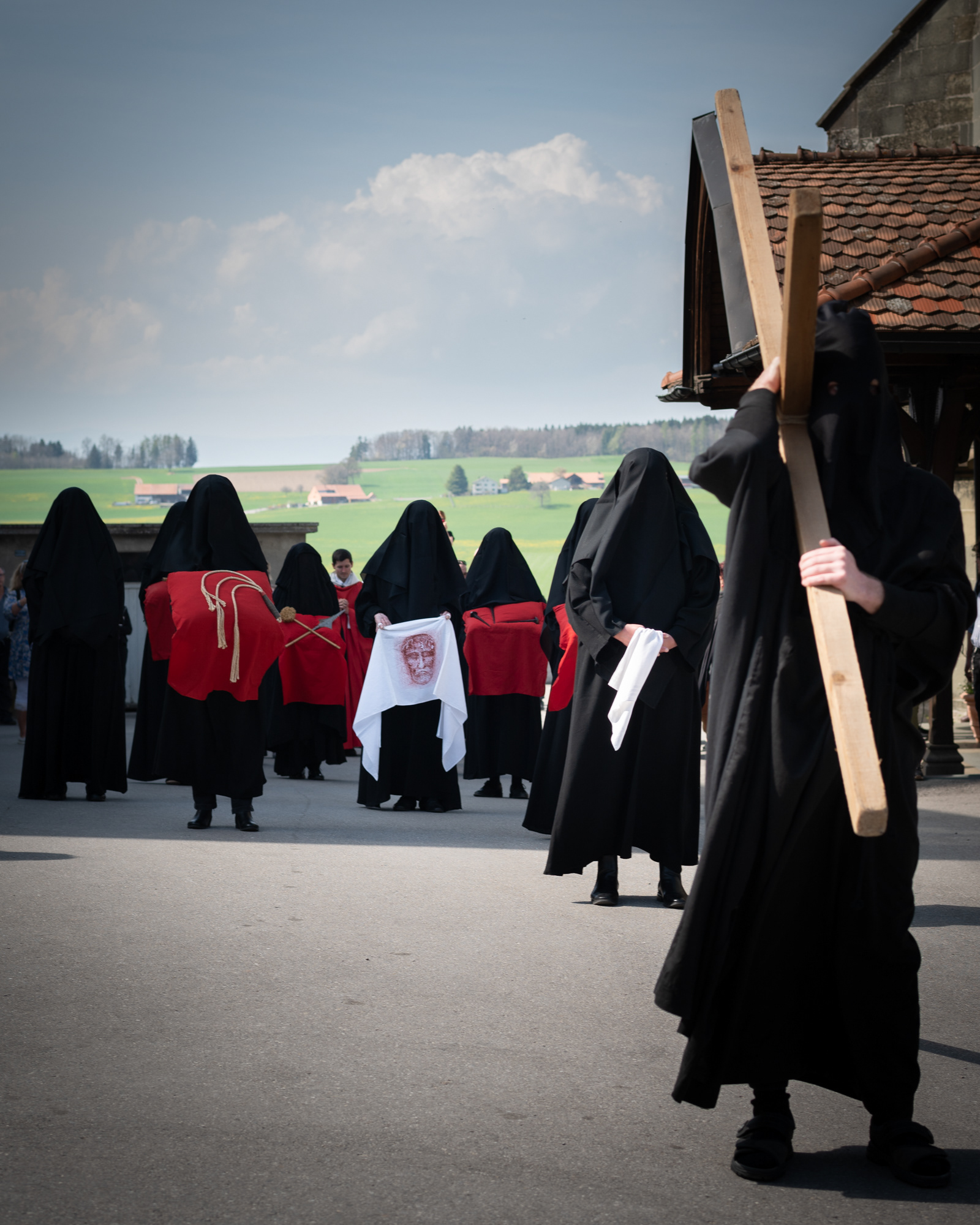 PROCESSION DES PLEUREUSES DE ROMONT - AVRIL 2022