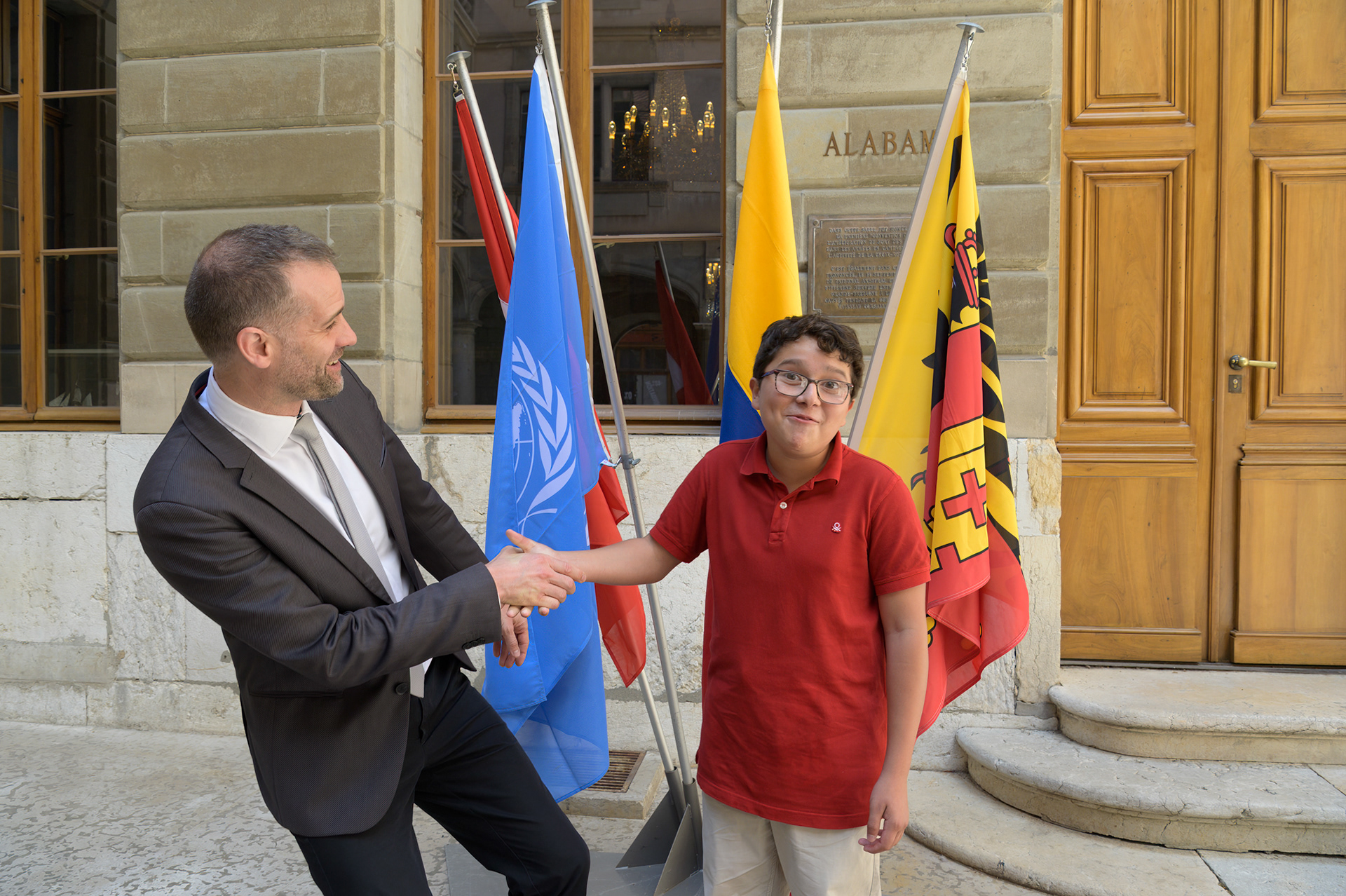 VISITE DE COURTOISIE DE FRANCISCO VERA, ACTIVISTE COLOMBIEN DE L'ACTION CLIMATIQUE, A ANTONIO HODGERS, CONSEILLER D’ETAT - GENEVE - JUILLET 2023 - POUR LA CHANCELLERIE D'ETAT