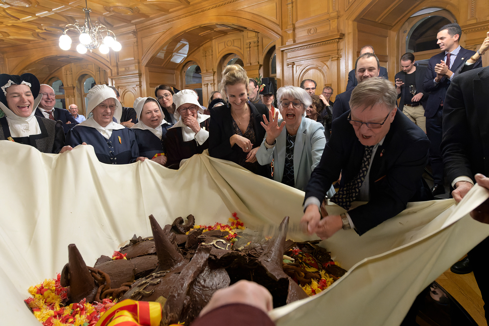 BRIS DE LA MARMITE DE L’ESCALADE - PALAIS FEDERAL - DECEMBRE 2023 - POUR LA CHANCELLERIE D'ETAT DU CANTON DE GENEVE