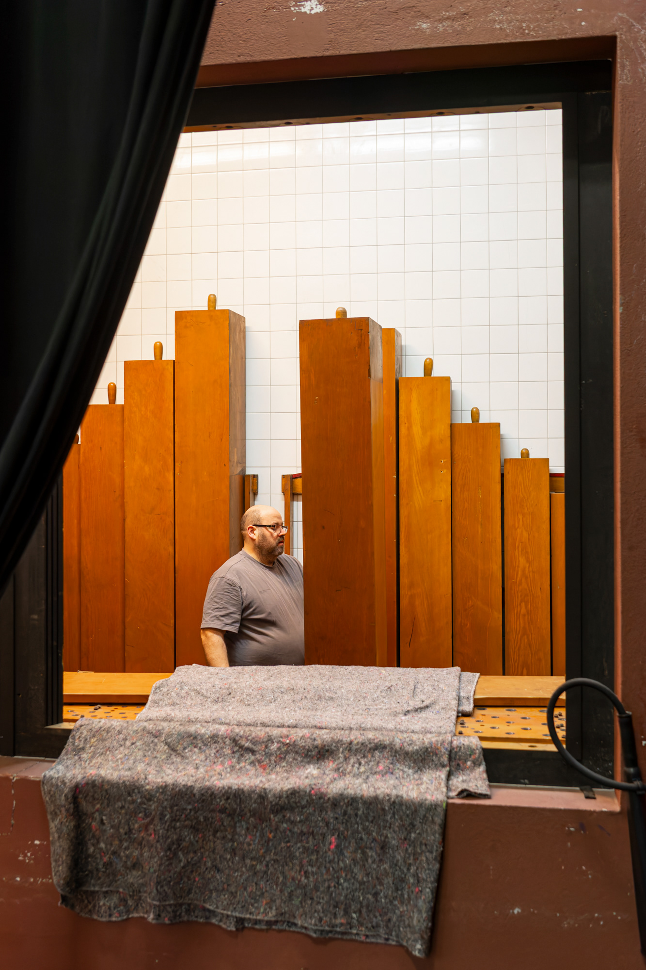 Dépose de l’orgue de cinéma du collège Claparède - Chênes-Bougeries - Mars 2026 - Pour l’AAOCCC