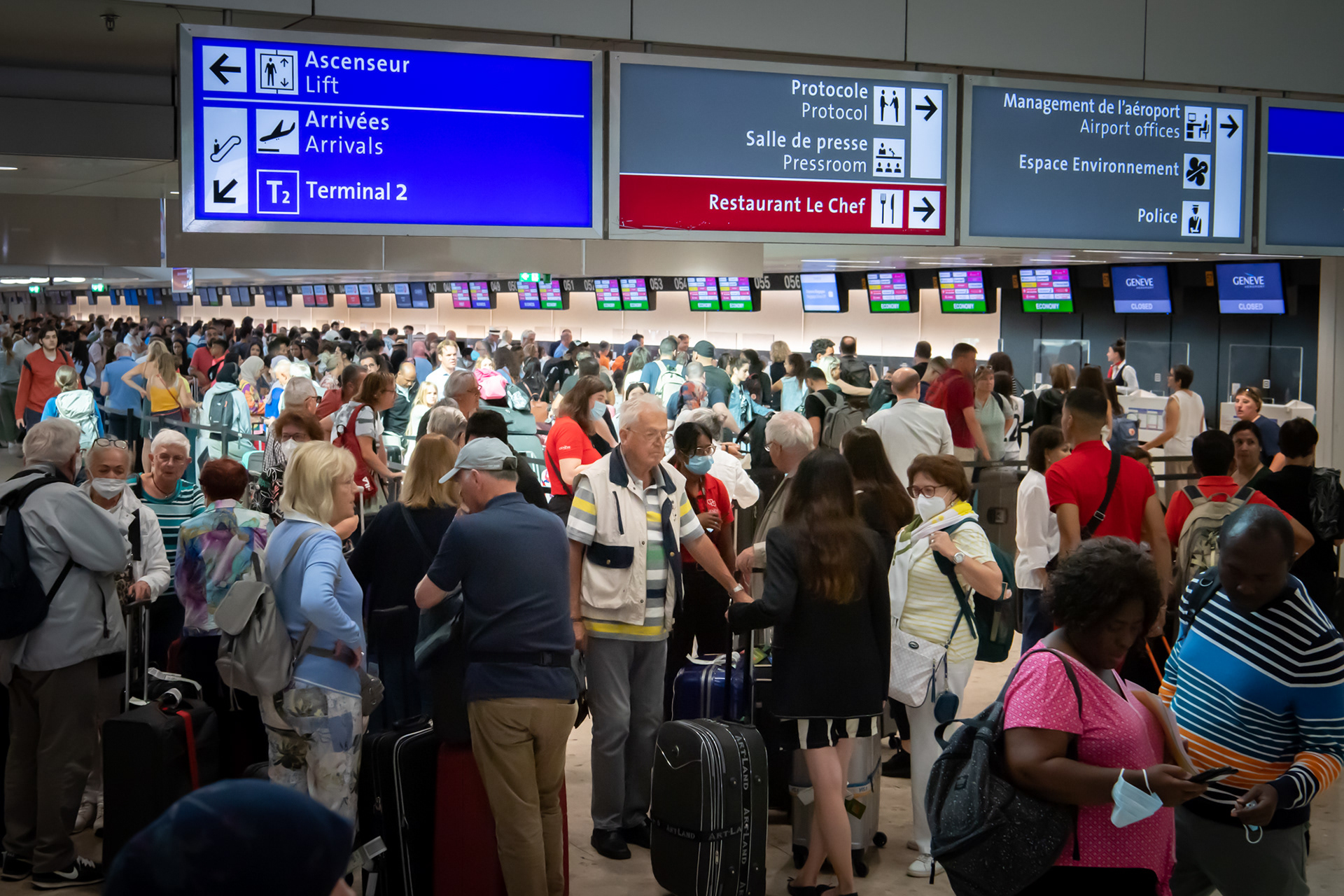 AÉROPORT DE GENÈVE - POUR LE MATIN DIMANCHE - JUILLET 2022