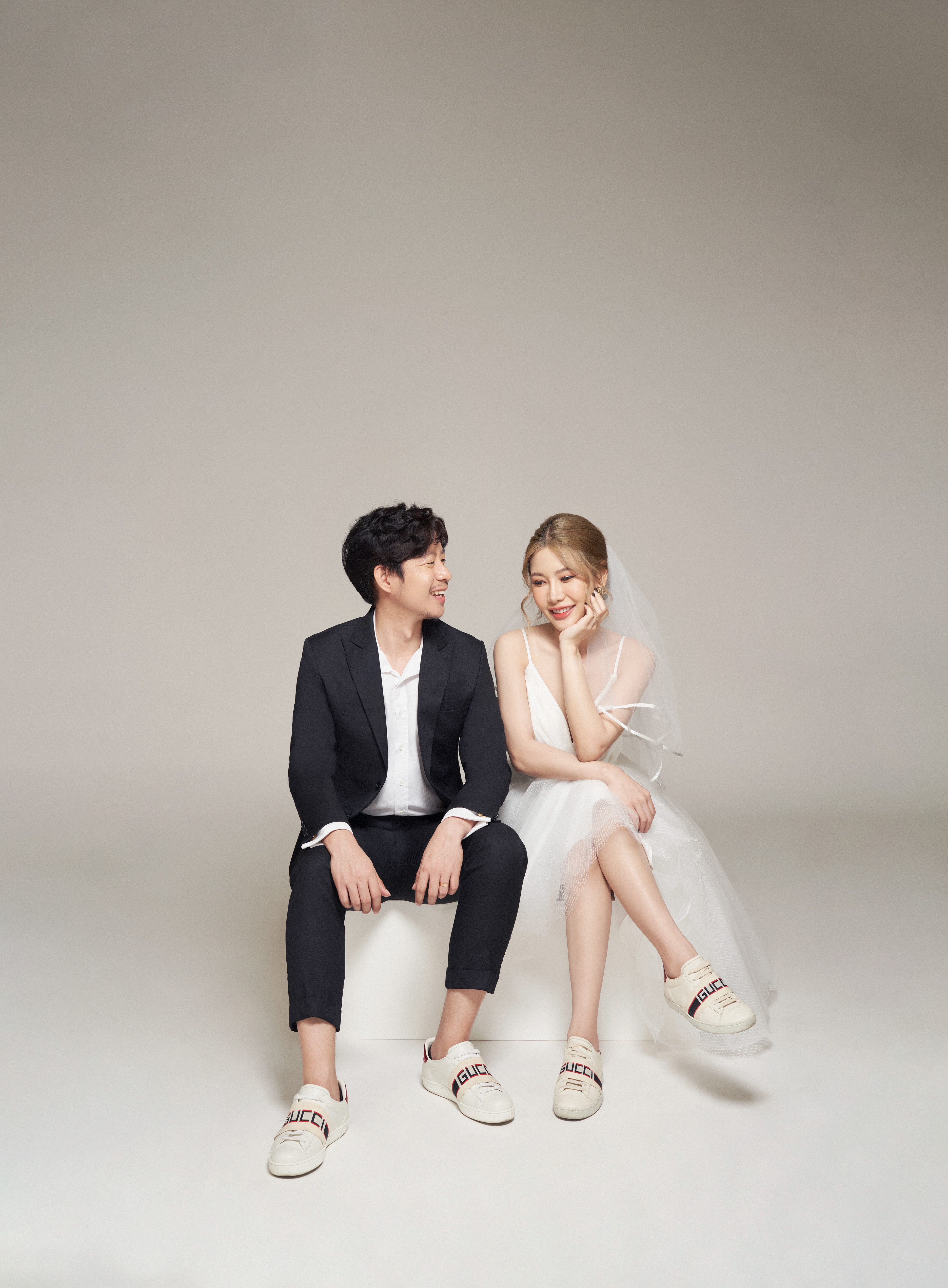 พรีเวดดิ้ง พอร์ตเทรต โดย B69 STUDIO Pre-Wedding Portrait by B69 STUDIO