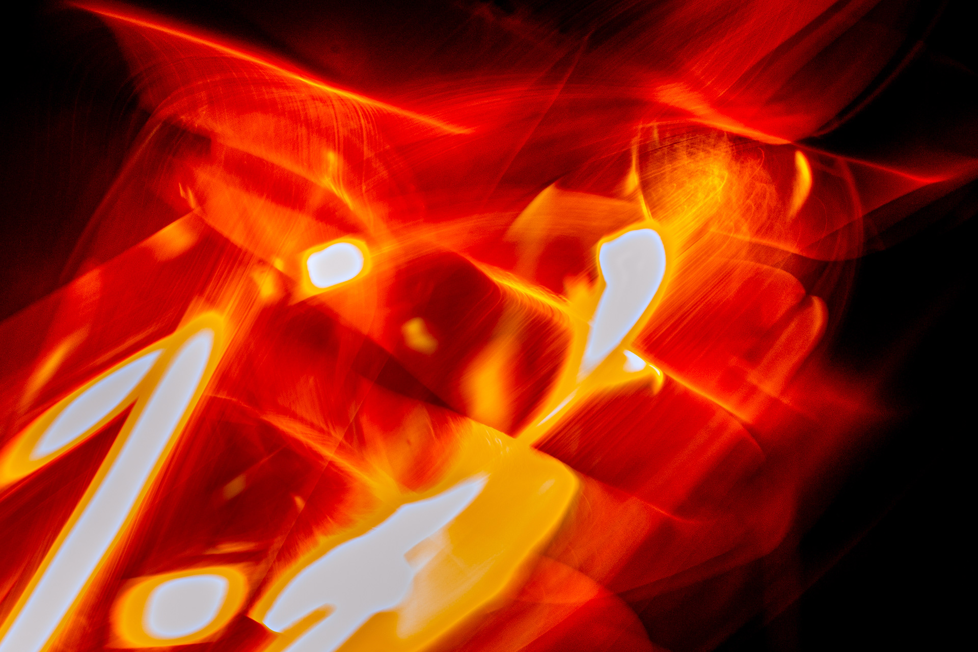 ISO 100, f/22, 2.00s  |  Light Source: Sunset Lamp