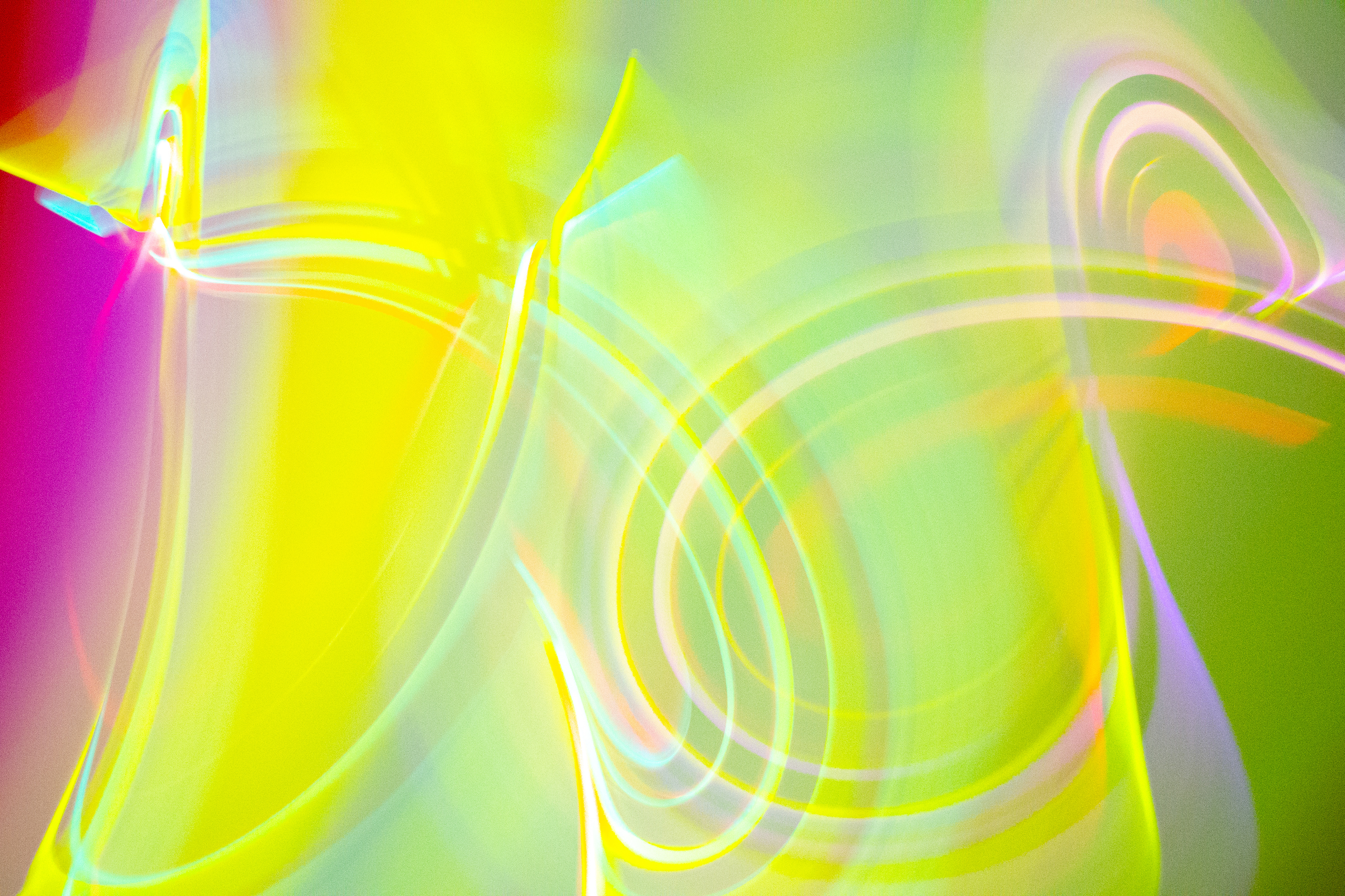 ISO 3200, f/4, 1.30s  |  Light Source: Glow Sticks 