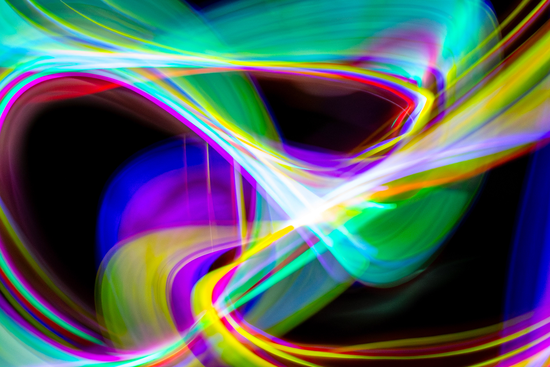 ISO 3200, f/4, 1.30s  |  Light Source: Glow Sticks
