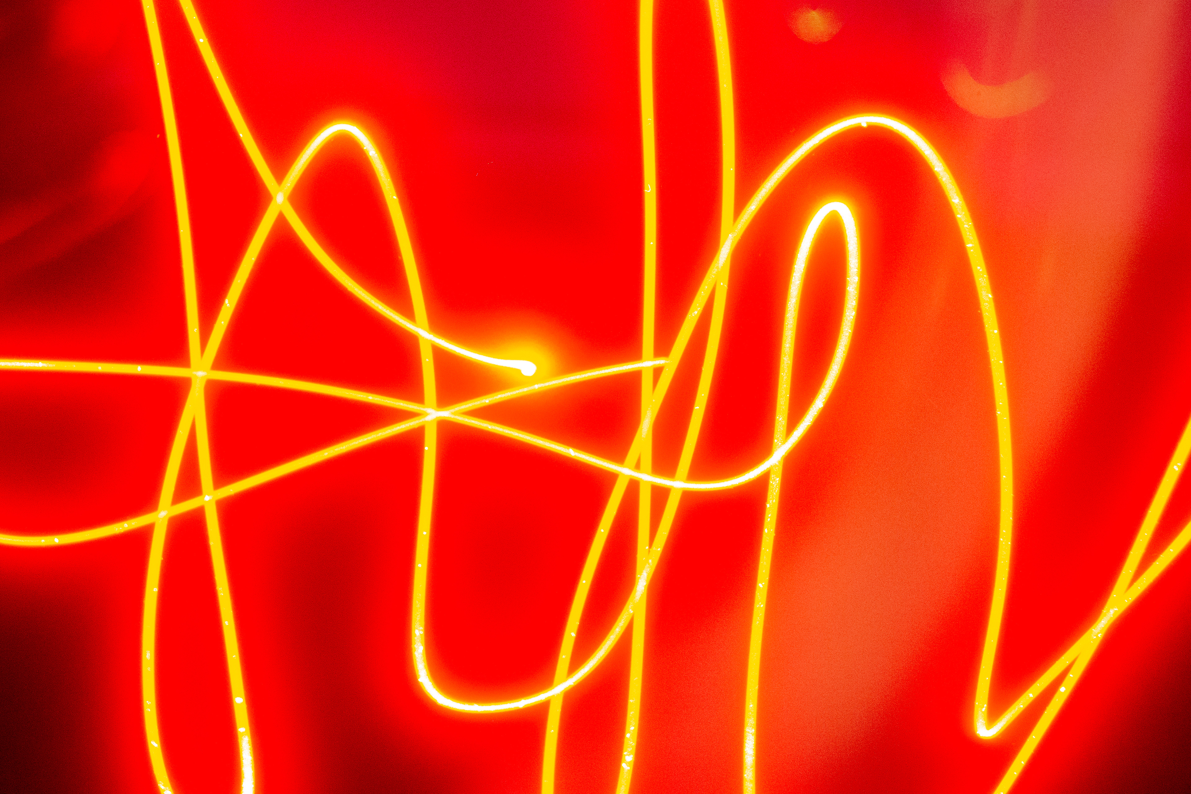 ISO 3200, f/5, 2.00s  |  Light Source: Sunset Lamp