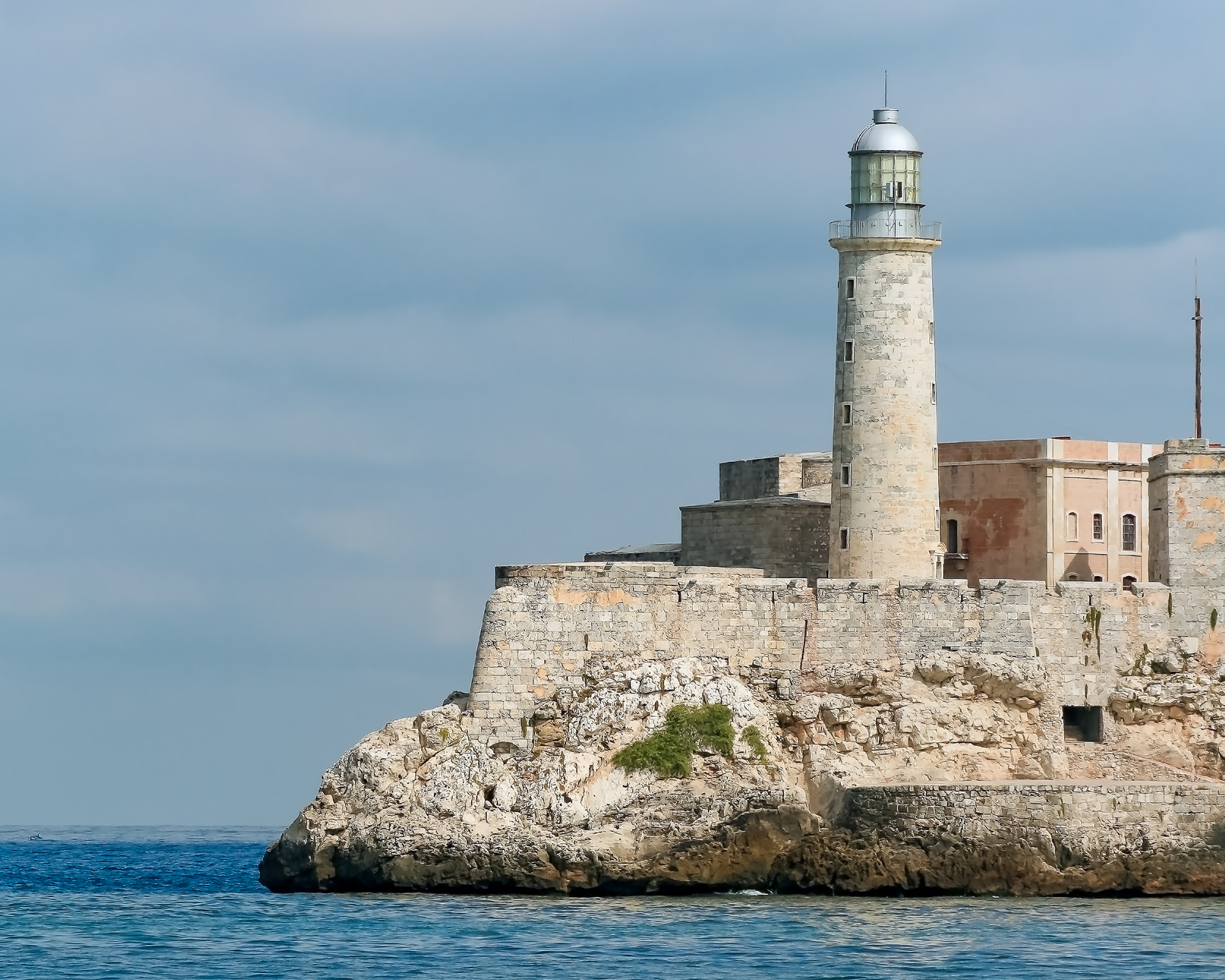 Faro del Castillo de los Tres Reyes del Morro | Havana, Cuba (2010)