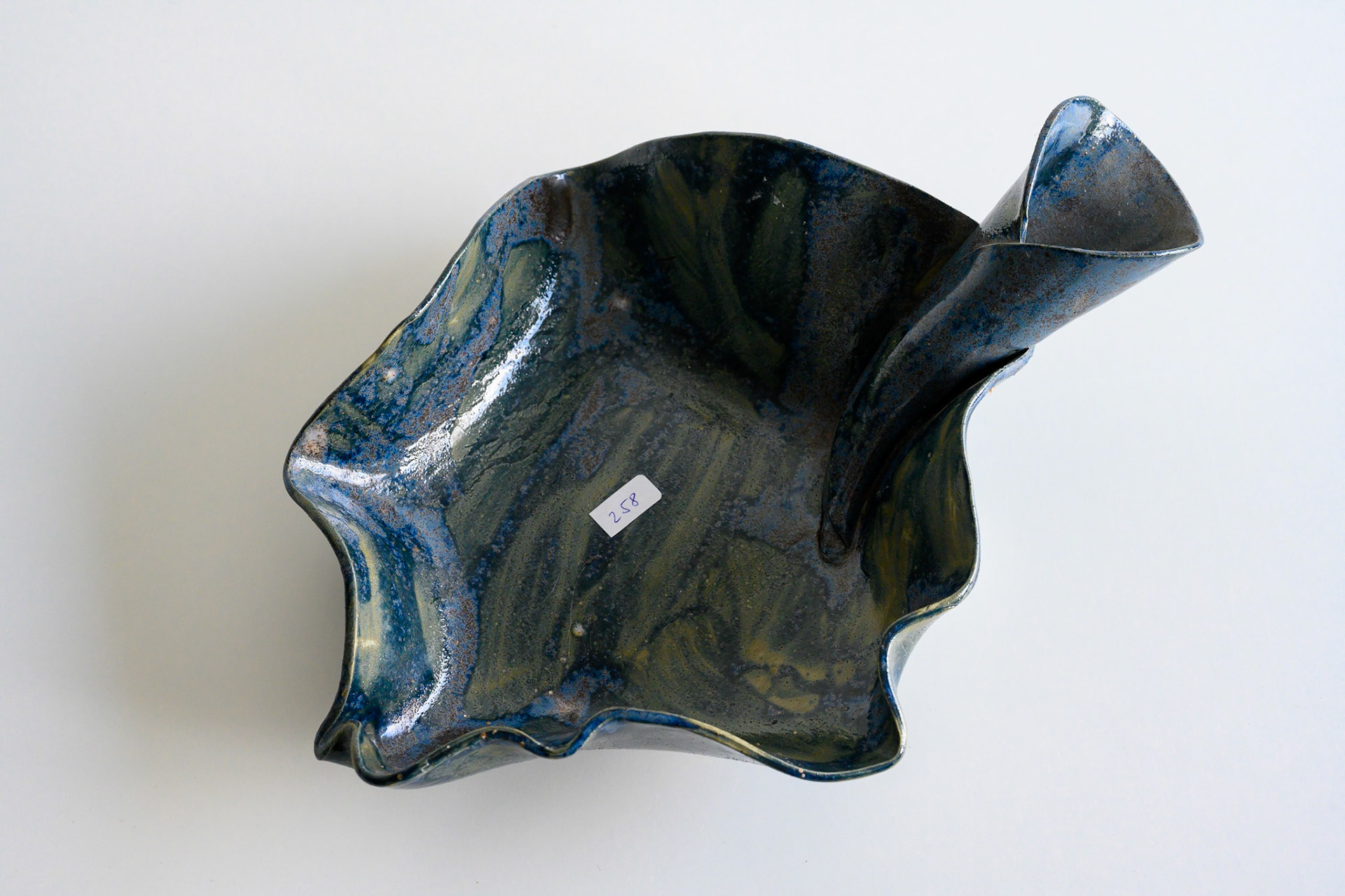 Keramik 258: Schale, 31 cm lang