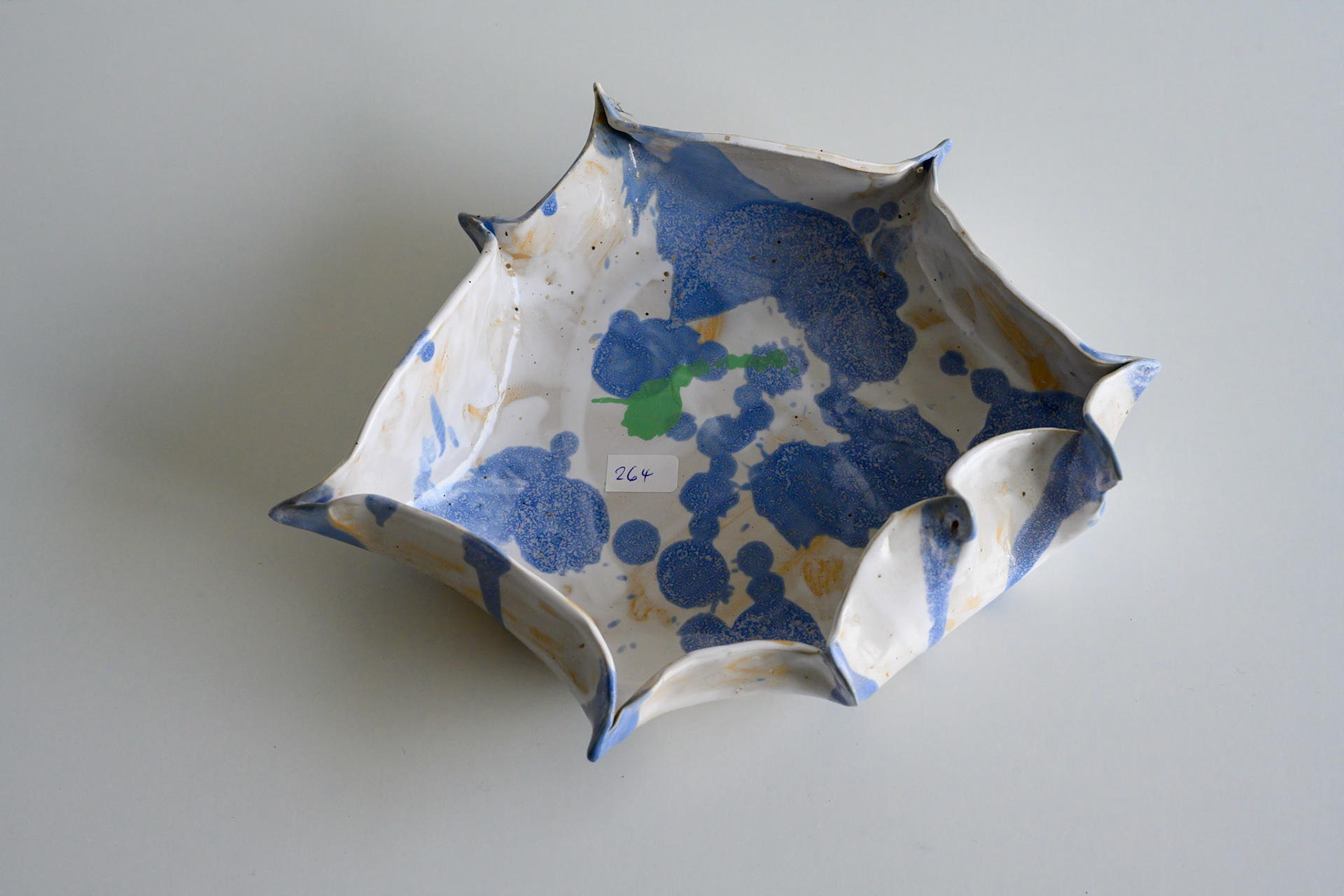 Keramik 264: Schale, 24 cm lang - VERKAUFT
