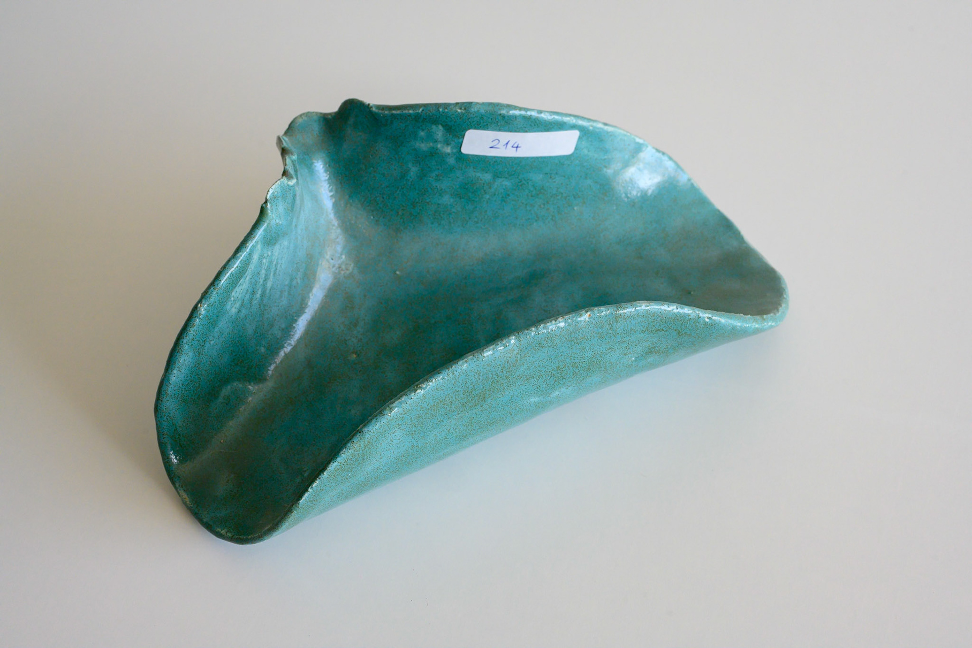 Keramik 214: Schale, 24 cm lang. VERKAUFT