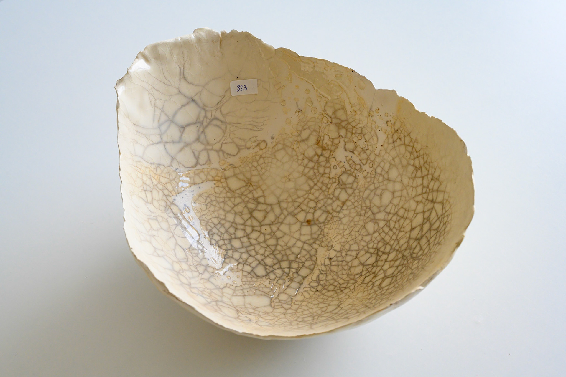 Keramik 323: Schale, BxTxH 25 x 21 x 12 cm. VERKAUFT